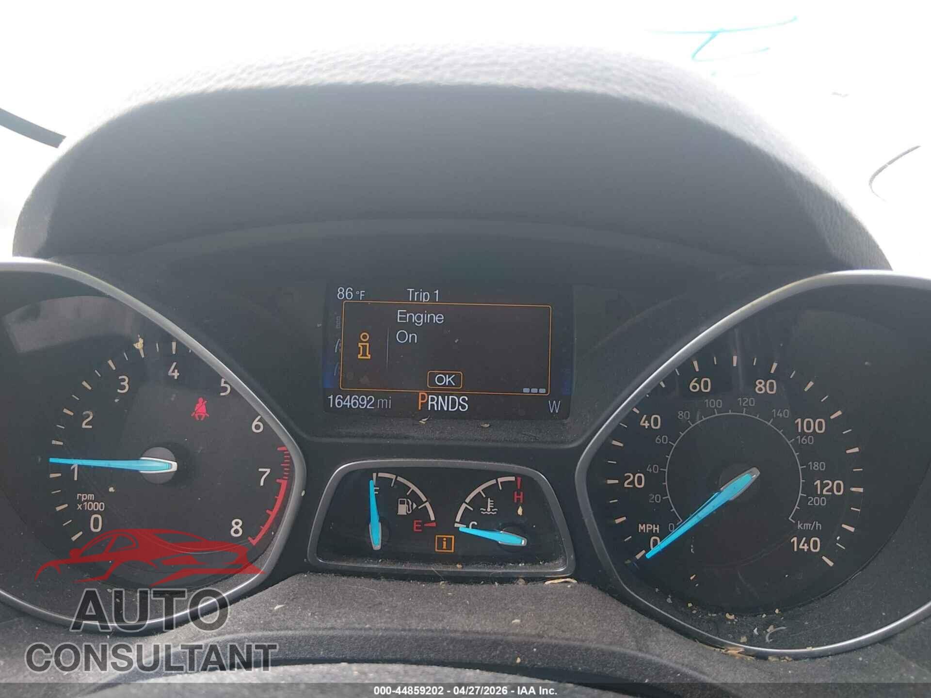 FORD ESCAPE 2017 - 1FMCU0F78HUC43318