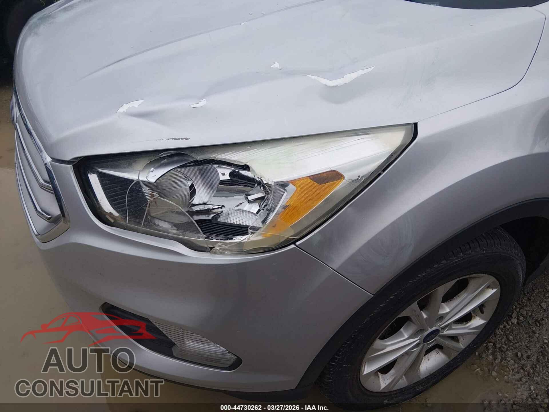 FORD ESCAPE 2017 - 1FMCU9G92HUC52830