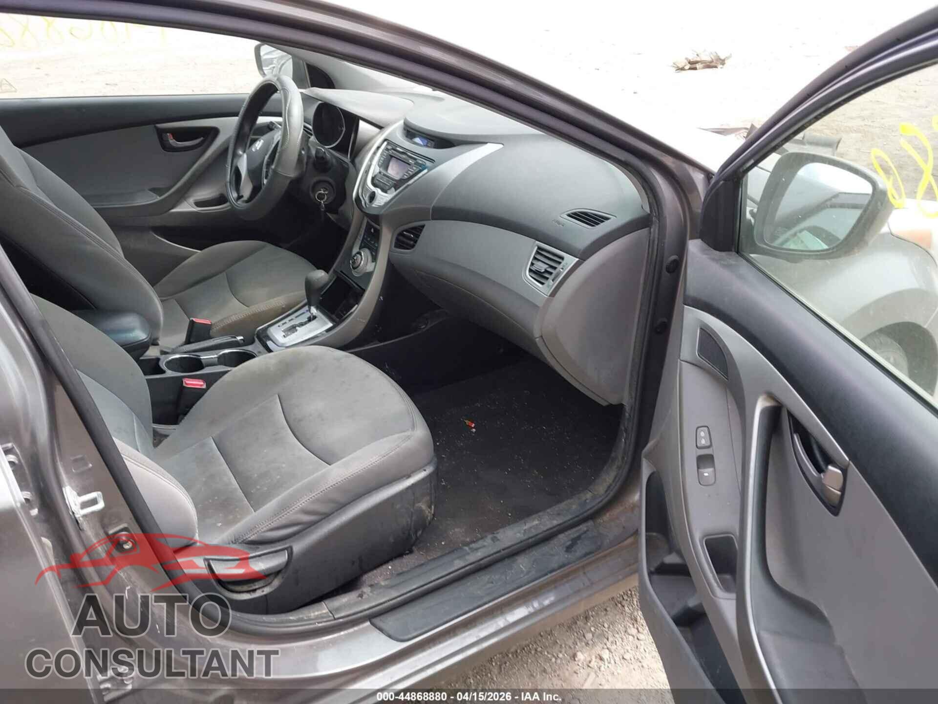 HYUNDAI ELANTRA 2012 - 5NPDH4AE3CH067534