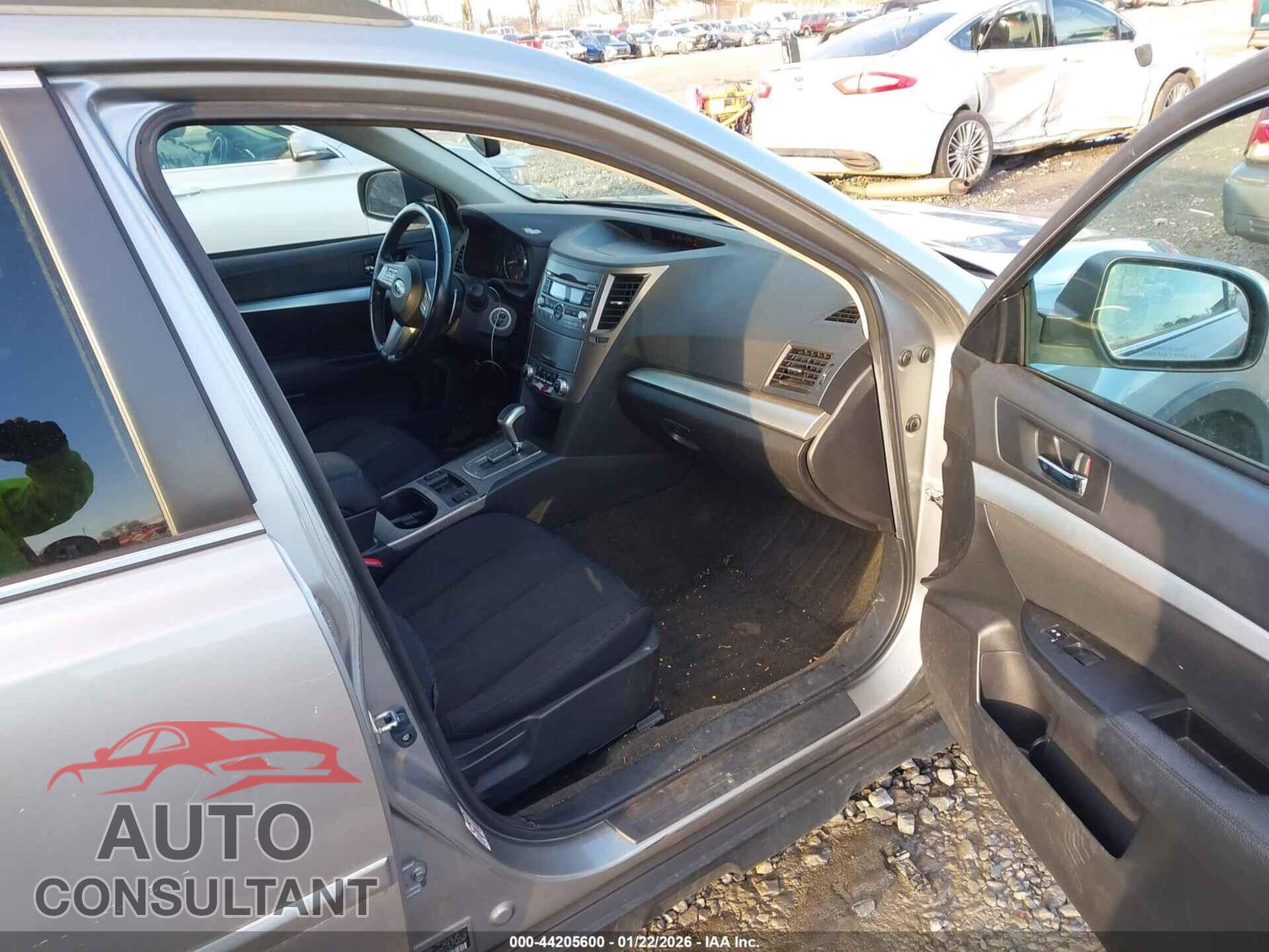 SUBARU OUTBACK 2011 - 4S4BRBCC3B3447371
