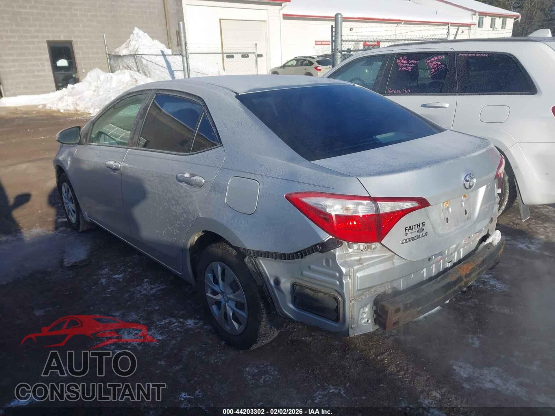 TOYOTA COROLLA 2015 - 5YFBURHE7FP233860