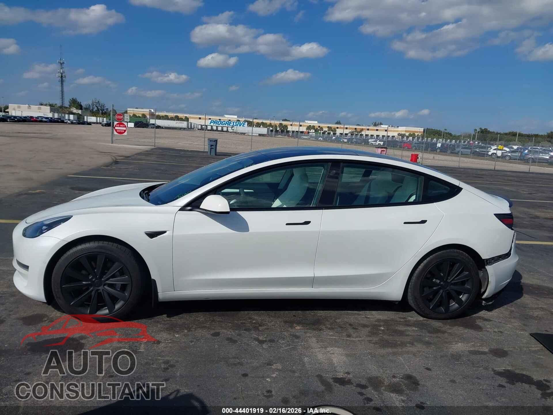 TESLA MODEL 3 2021 - 5YJ3E1EA5MF973162