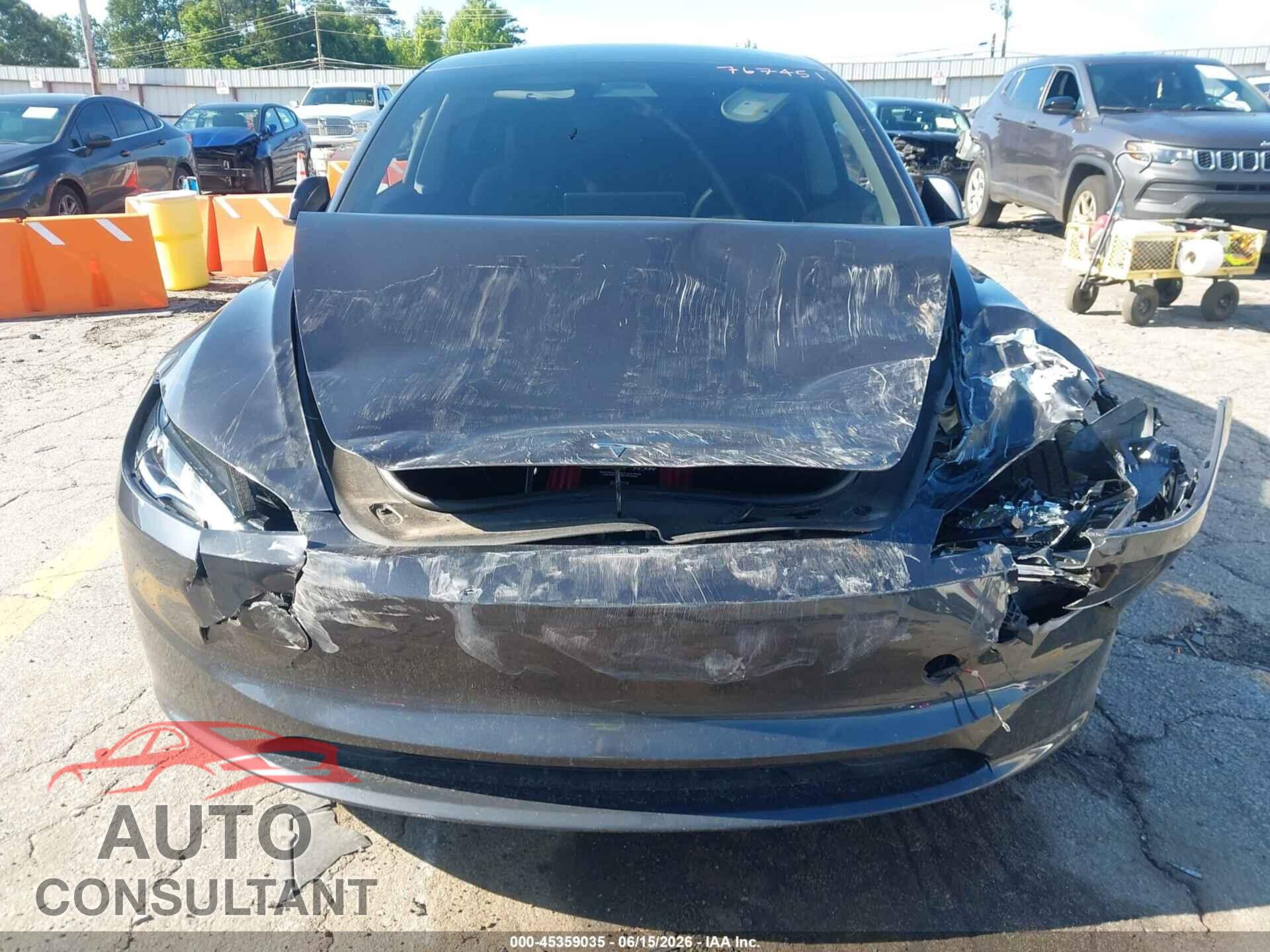 TESLA MODEL 3 2024 - 5YJ3E1EA2RF767451