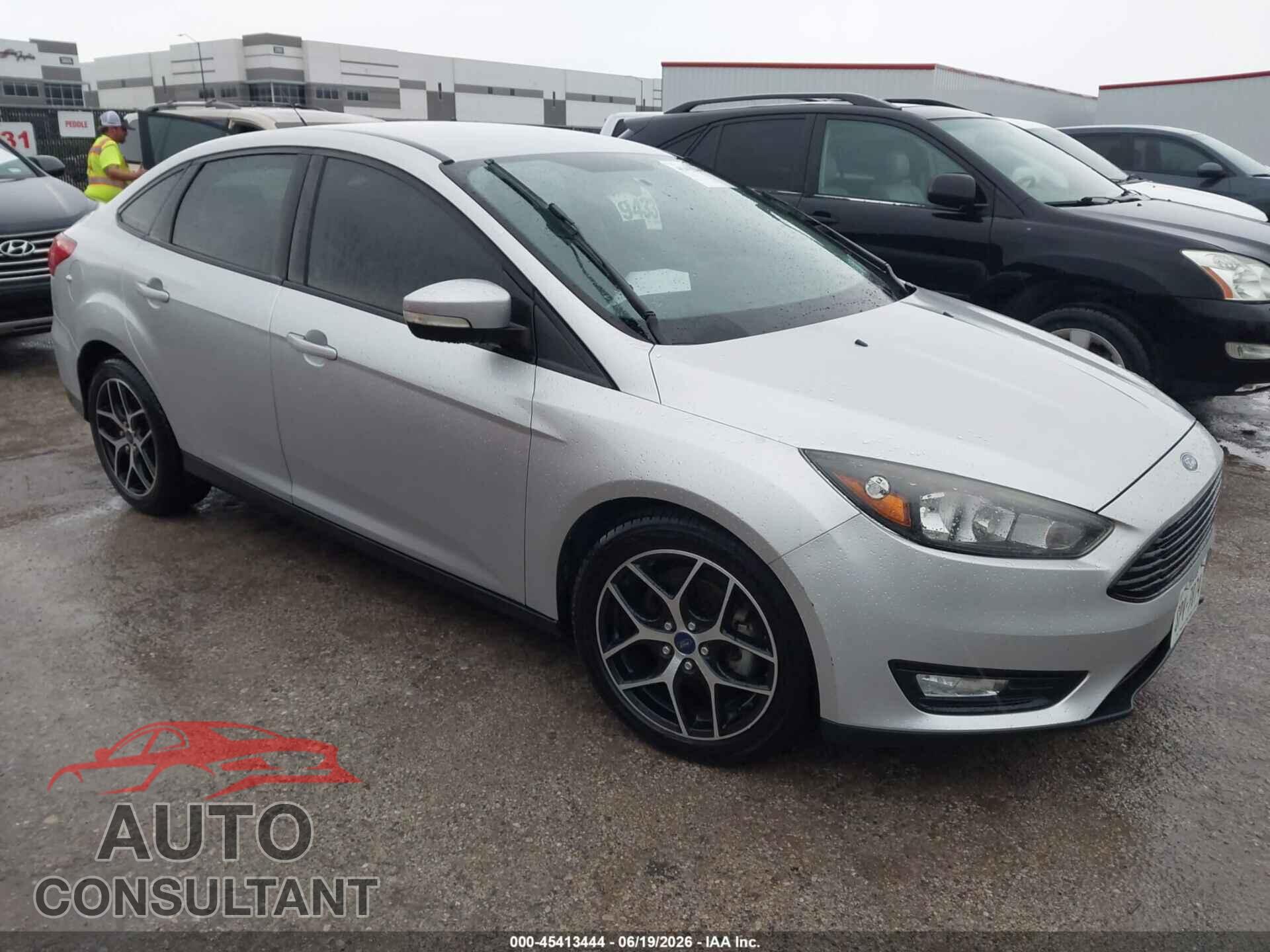 FORD FOCUS 2017 - 1FADP3FE1HL276494