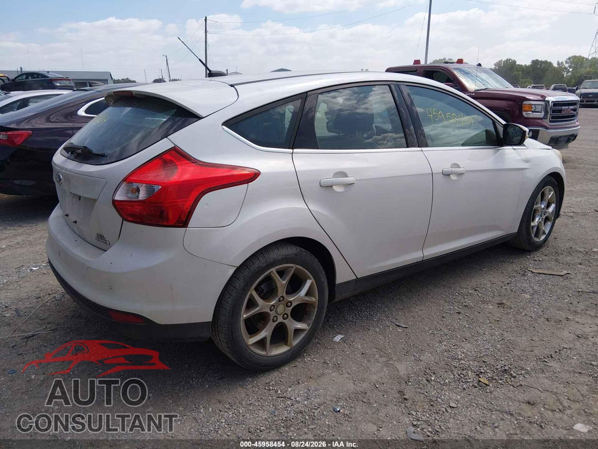FORD FOCUS 2012 - 1FAHP3M29CL409053