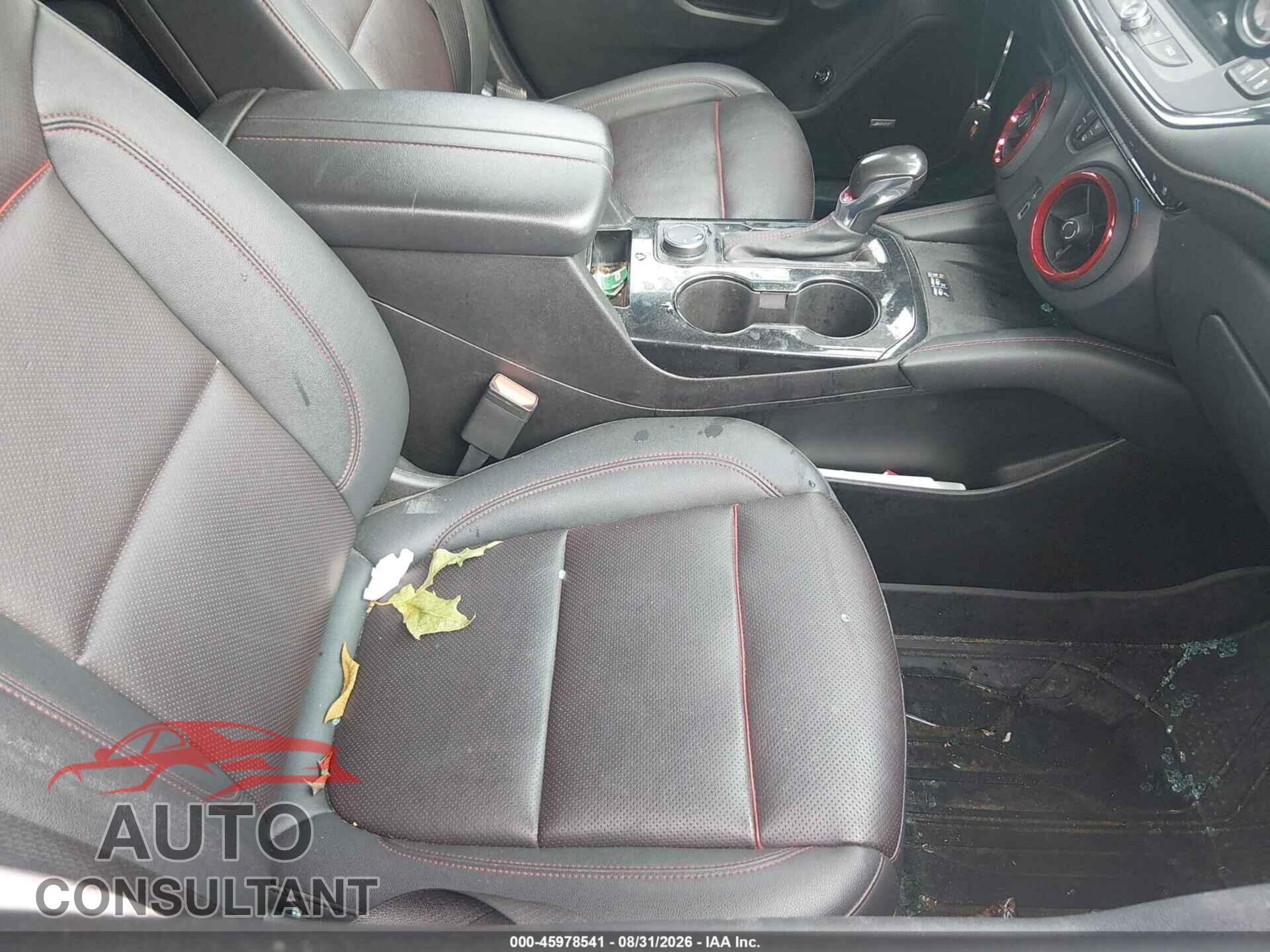CHEVROLET BLAZER 2021 - 3GNKBKRS4MS525720