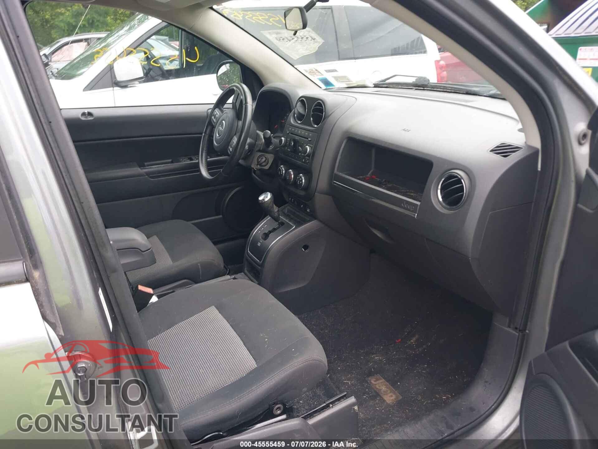 JEEP COMPASS 2011 - 1J4NF1FB8BD259733