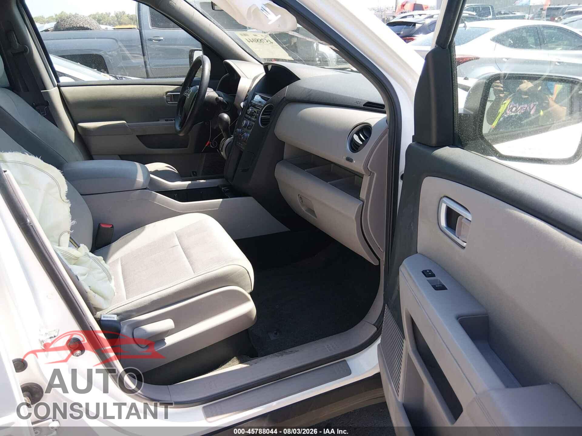 HONDA PILOT 2013 - 5FNYF4H40DB044894