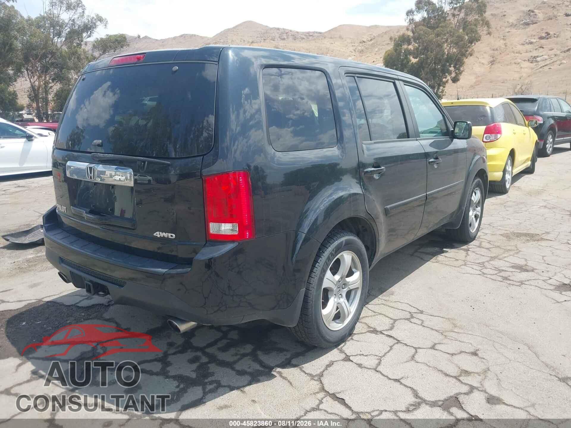 HONDA PILOT 2015 - 5FNYF4H54FB040018