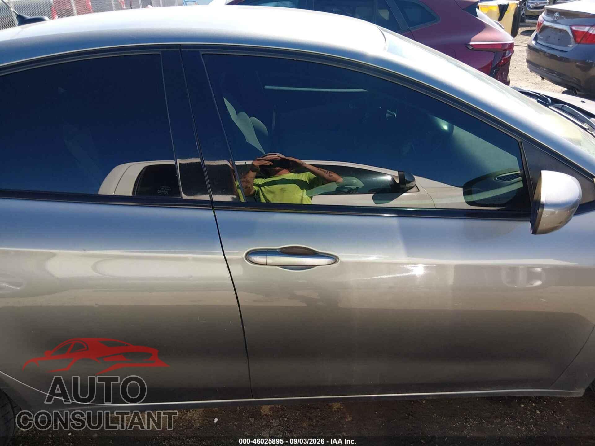 DODGE DART 2013 - 1C3CDFBA7DD708128