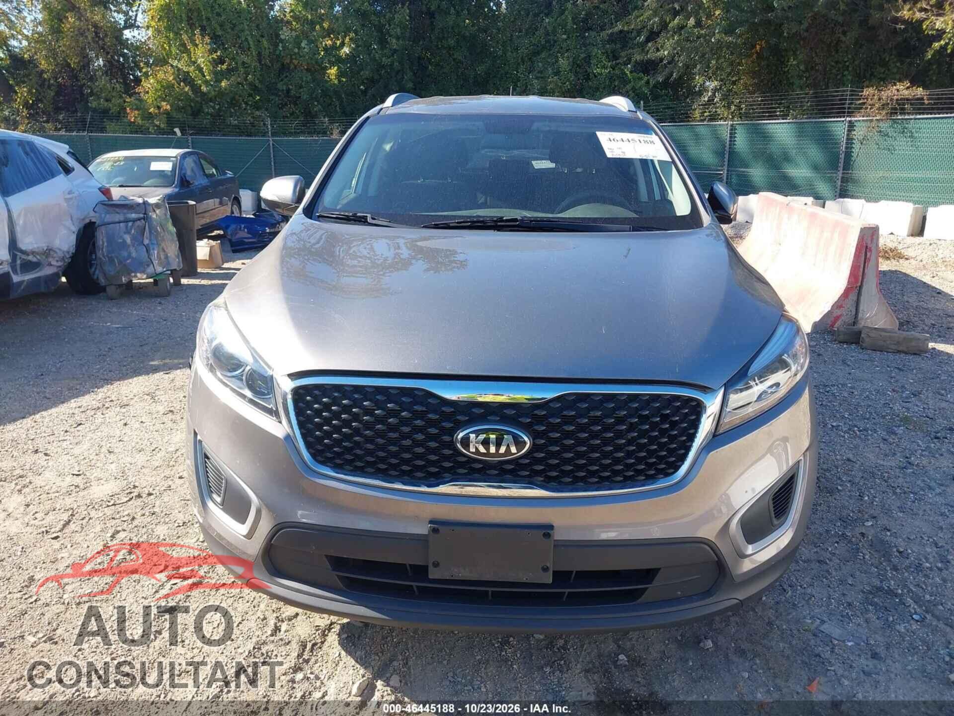 KIA SORENTO 2017 - 5XYPGDA34HG323175