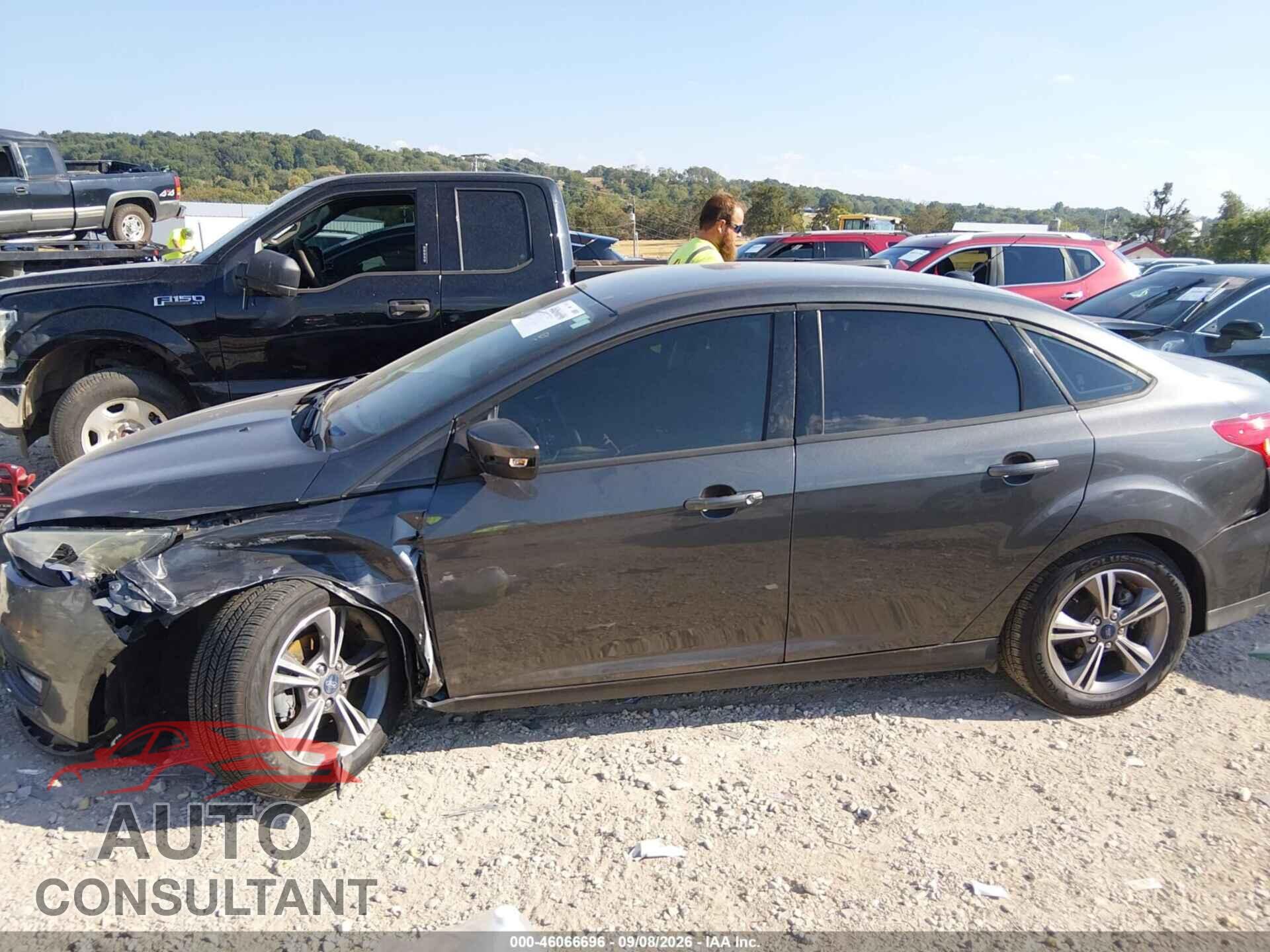 FORD FOCUS 2017 - 1FADP3FE9HL257689