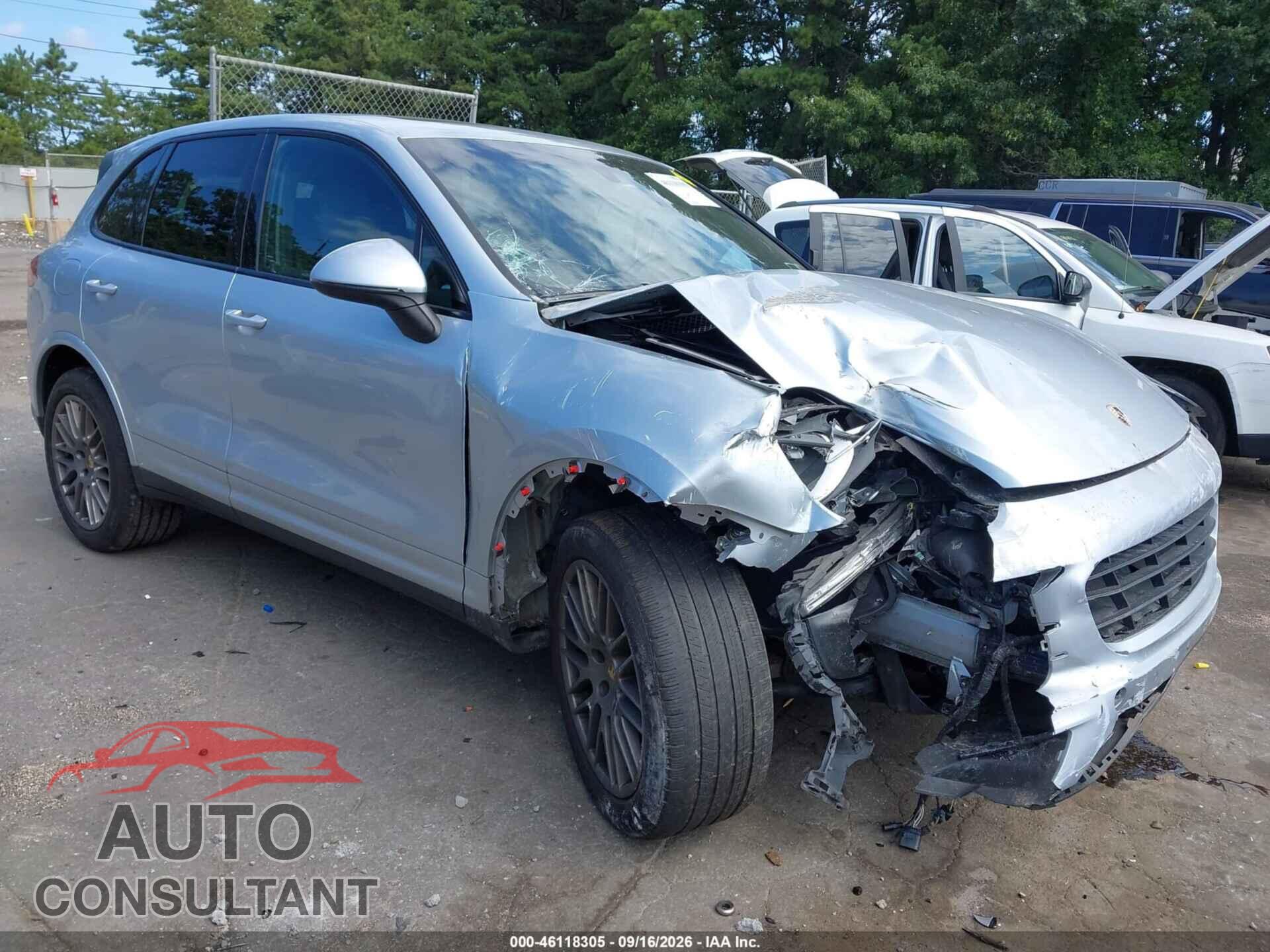 PORSCHE CAYENNE 2017 - WP1AA2A23HKA83760