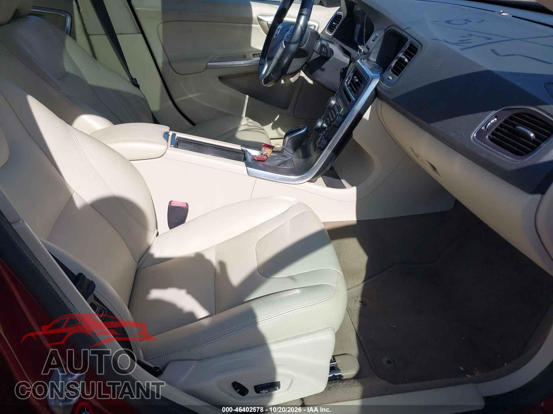 VOLVO S60 2015 - YV1612TB2F1306906