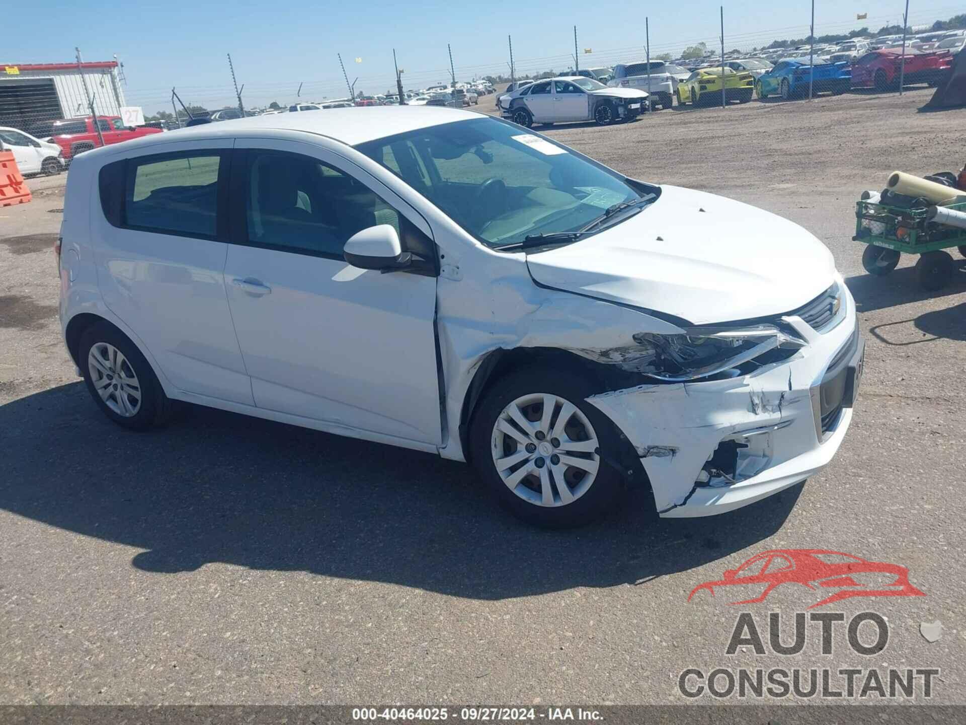 CHEVROLET SONIC 2019 - 1G1JG6SB3K4111647