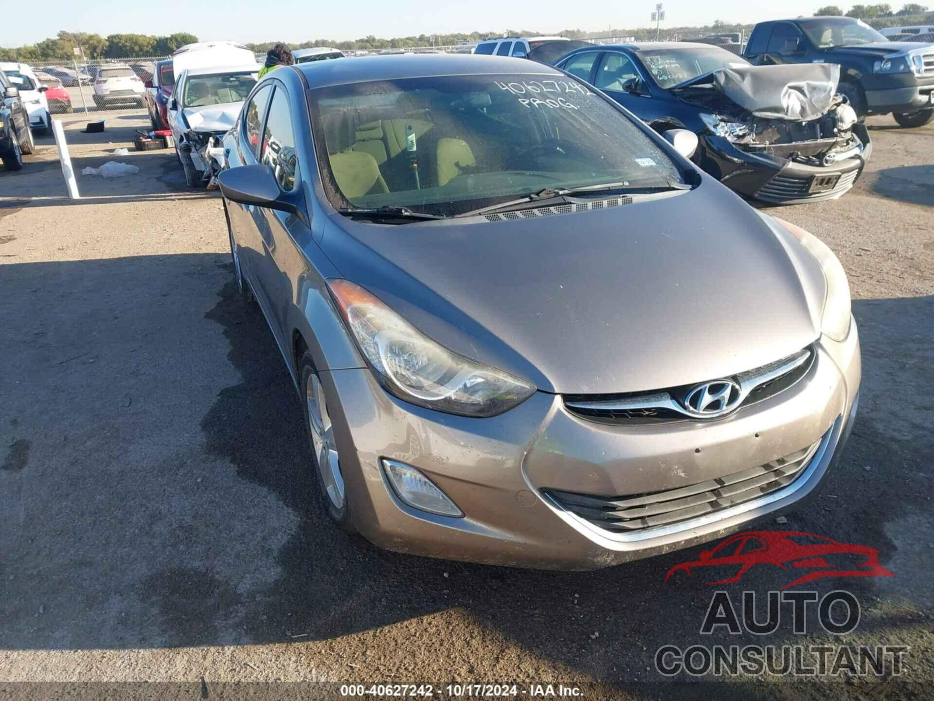 HYUNDAI ELANTRA 2013 - 5NPDH4AE7DH443329