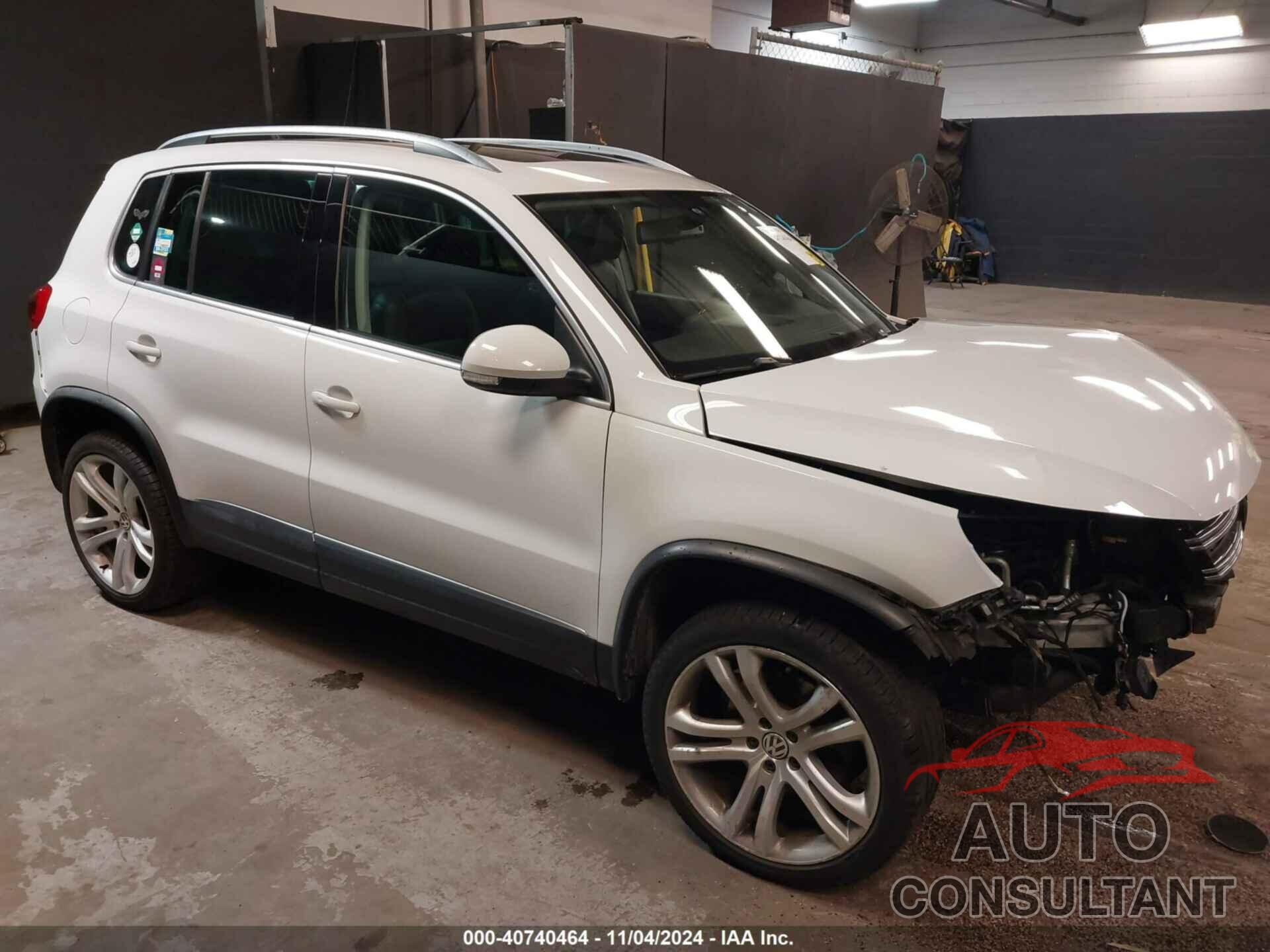 VOLKSWAGEN TIGUAN 2016 - WVGBV7AX4GW614731