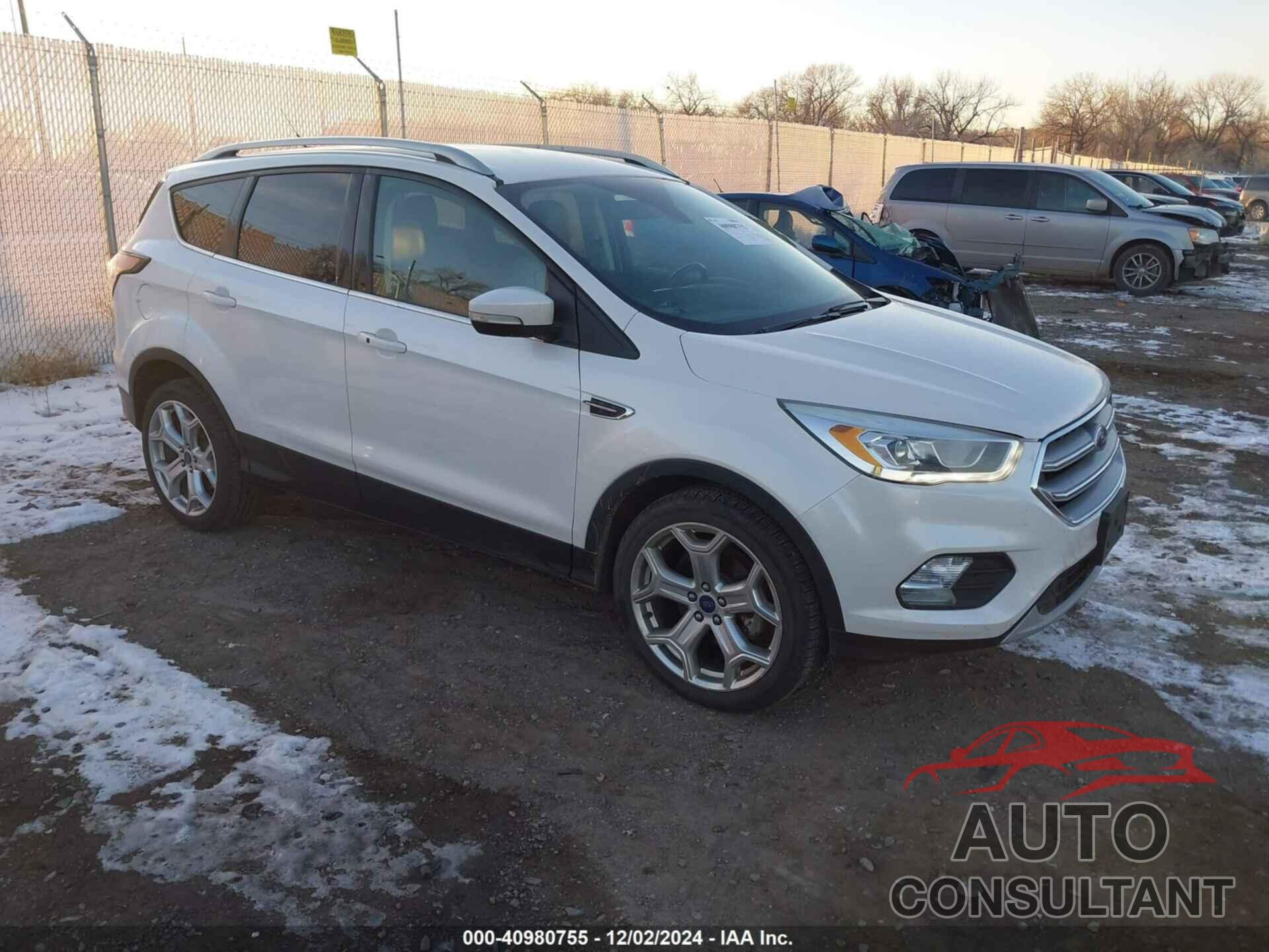 FORD ESCAPE 2017 - 1FMCU0JD0HUD10751