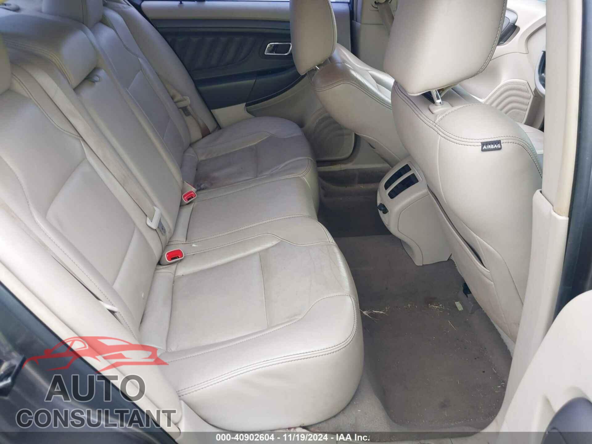 FORD TAURUS 2011 - 1FAHP2EW2BG100818