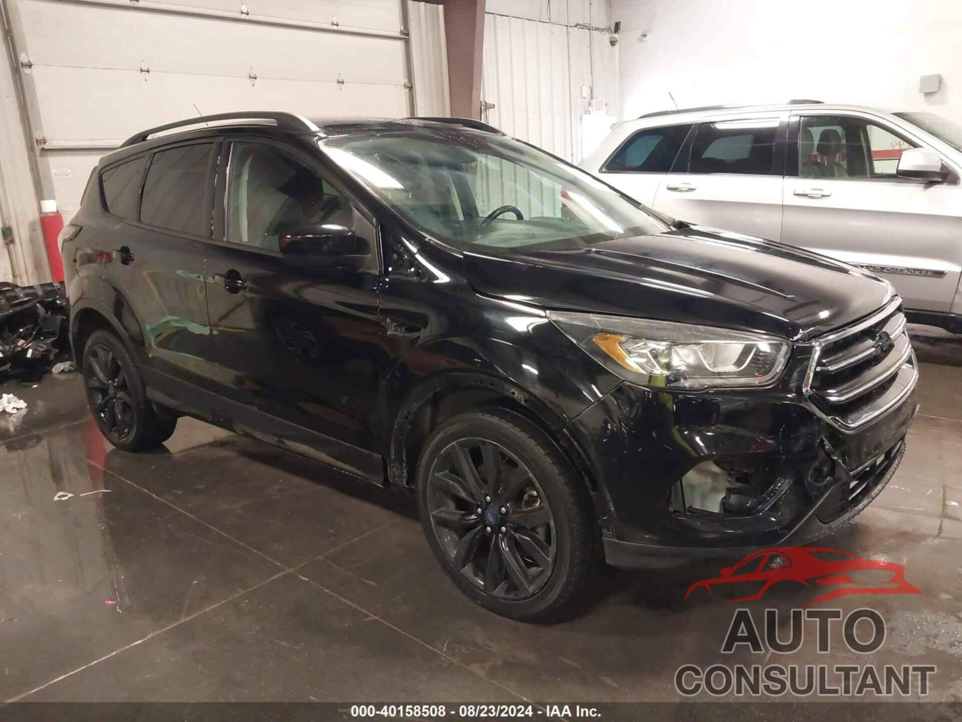 FORD ESCAPE 2017 - 1FMCU9GD8HUE53765