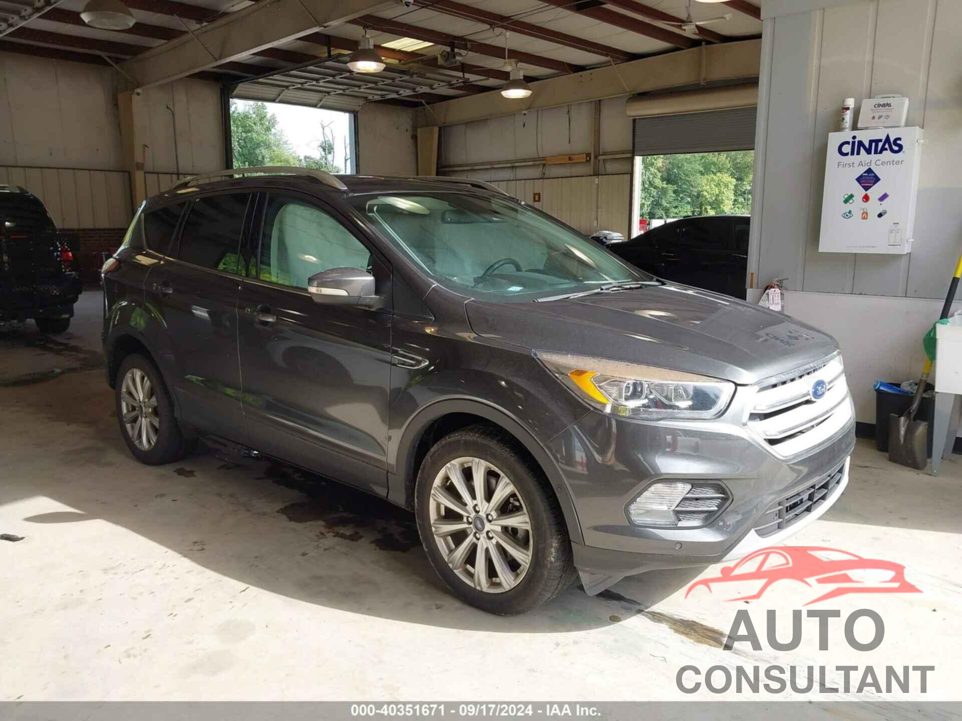 FORD ESCAPE 2018 - 1FMCU0J99JUB95939