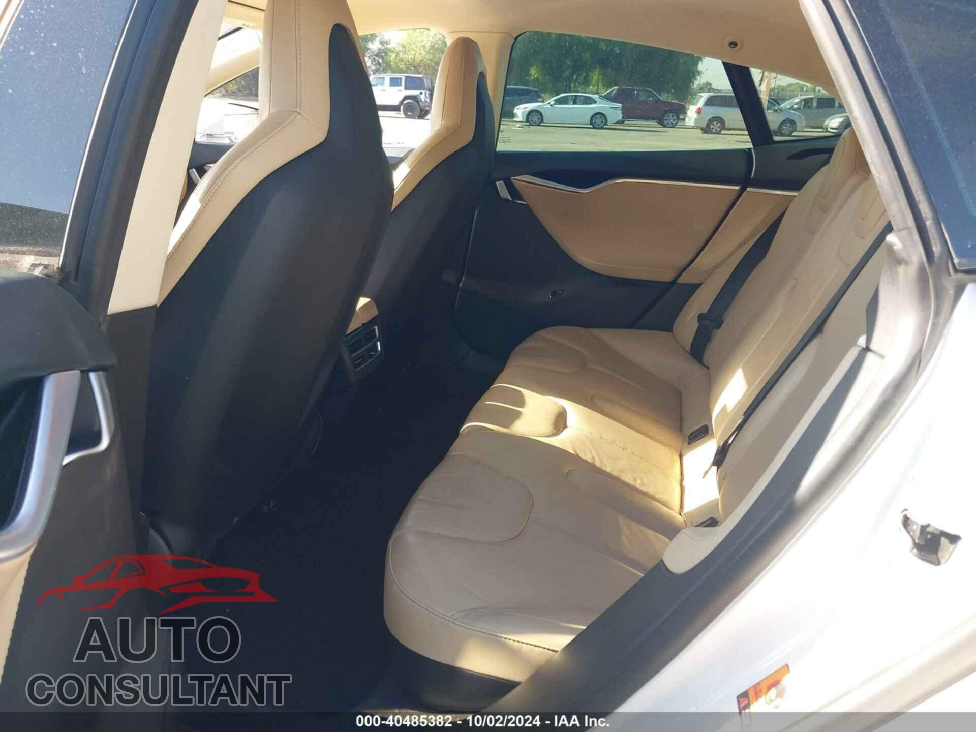 TESLA MODEL S 2013 - 5YJSA1CN1DFP22331
