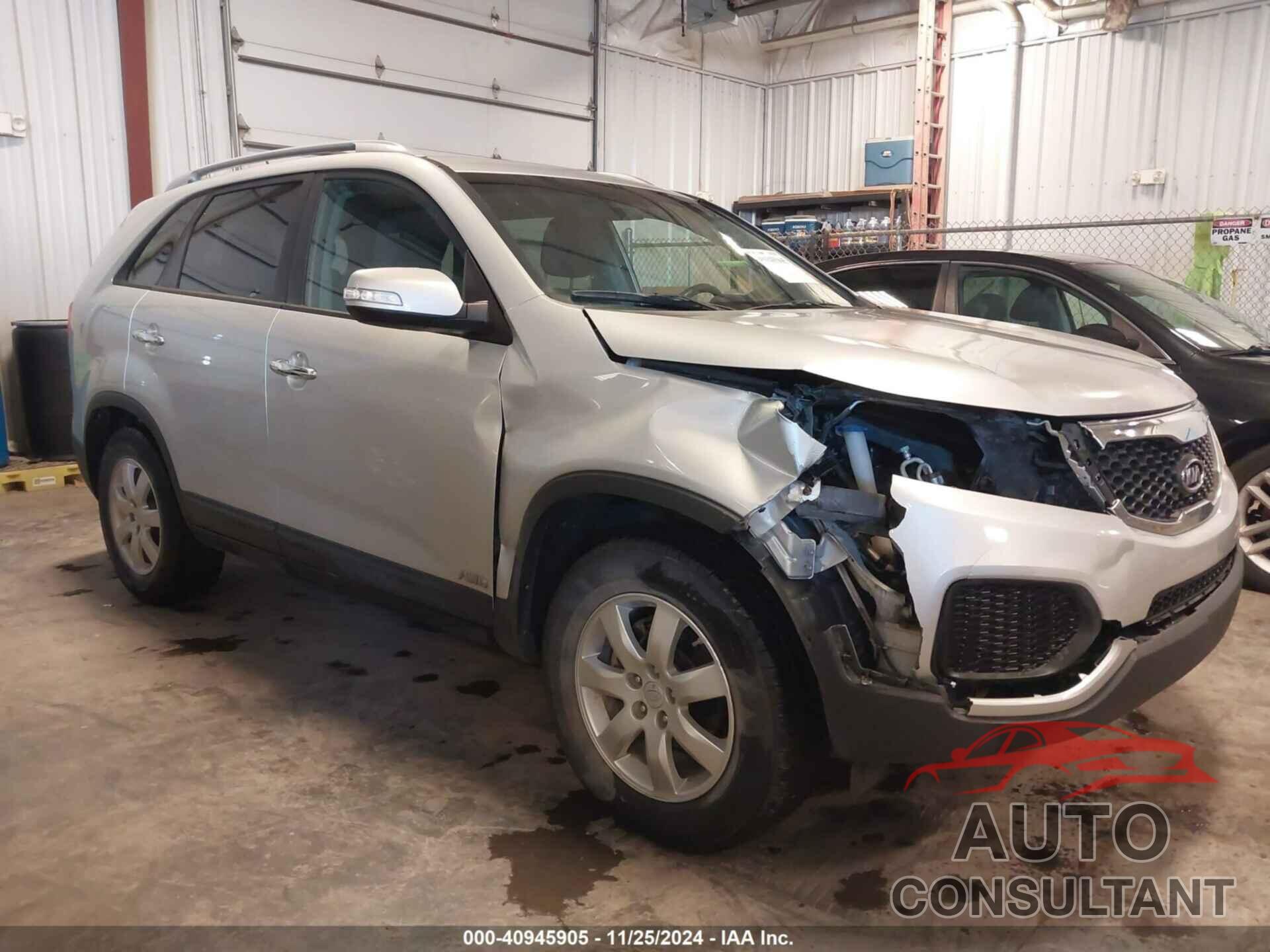 KIA SORENTO 2011 - 5XYKTDA26BG136461