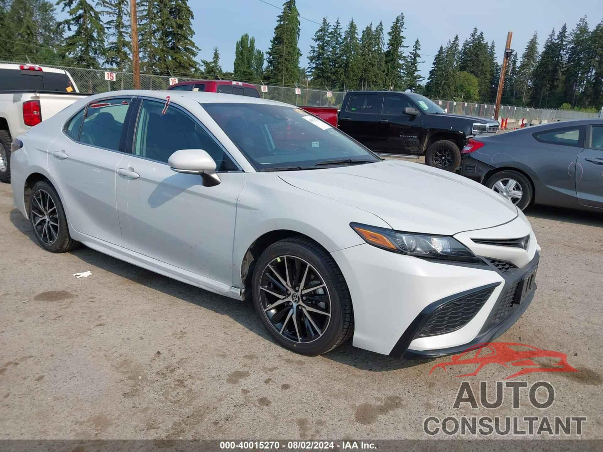 TOYOTA CAMRY 2022 - 4T1G11AK2NU039735
