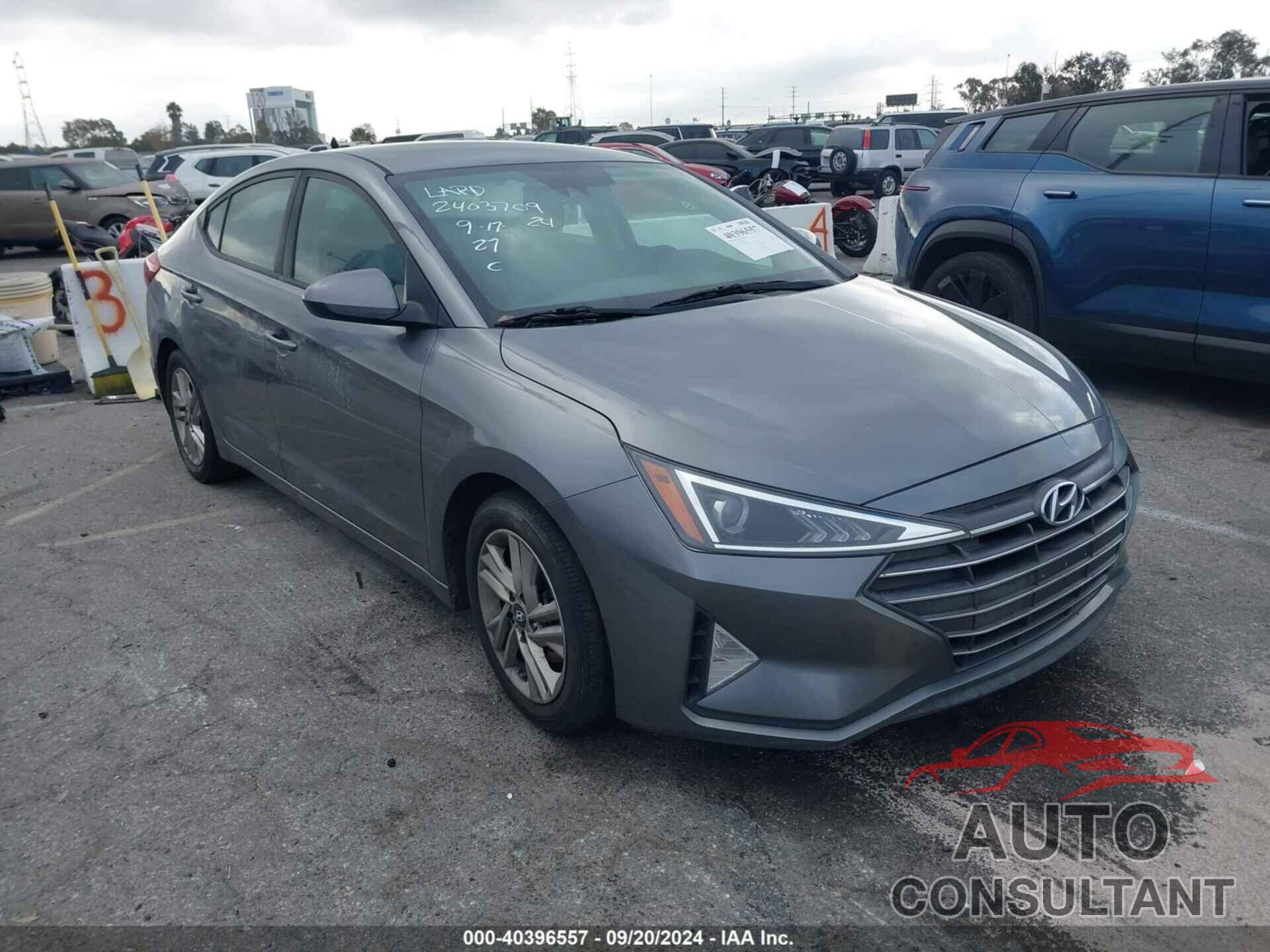 HYUNDAI ELANTRA 2019 - 5NPD84LF2KH424206