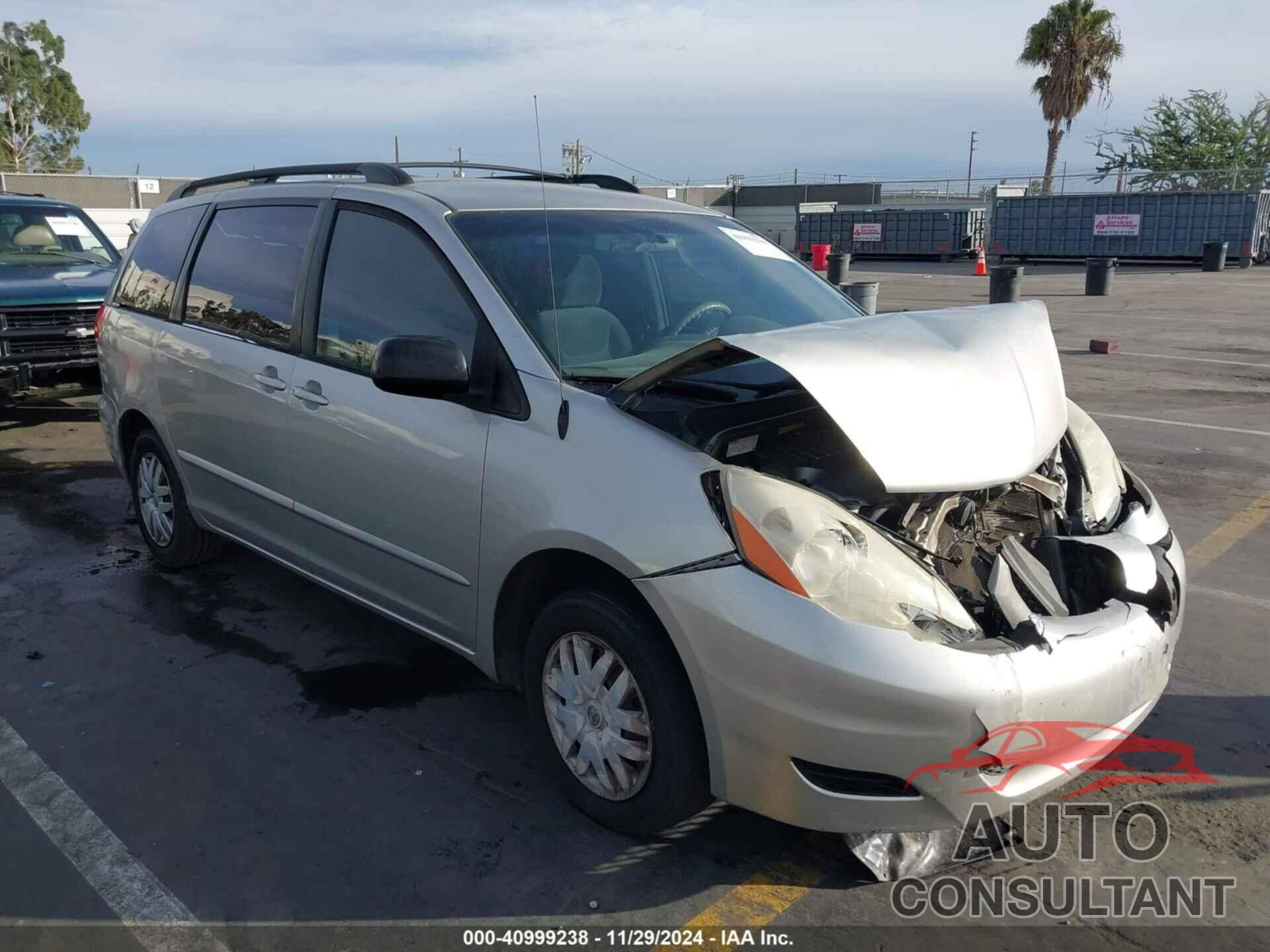 TOYOTA SIENNA 2010 - 5TDKK4CC0AS305013