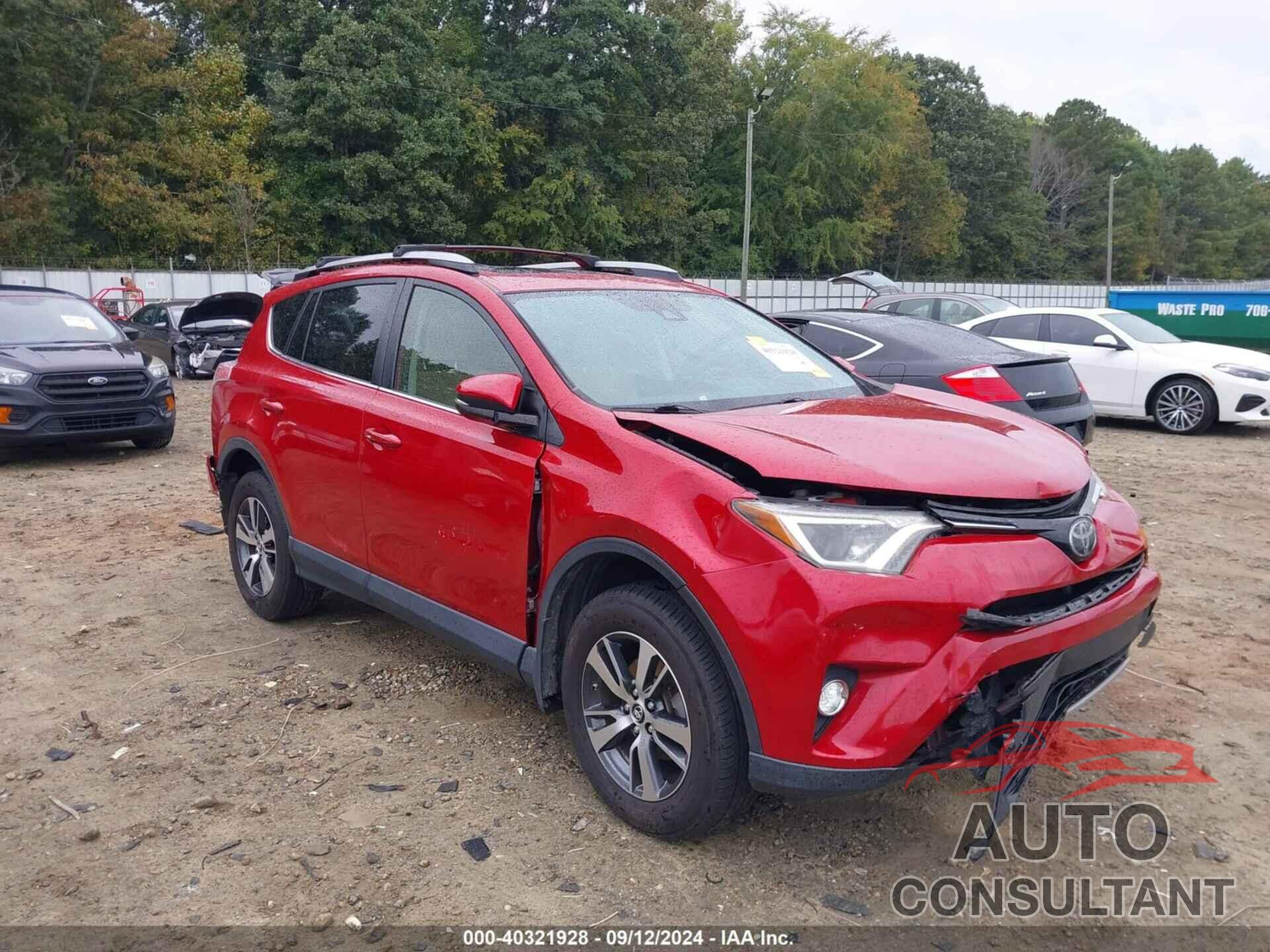 TOYOTA RAV4 2017 - JTMWFREV1HJ102818