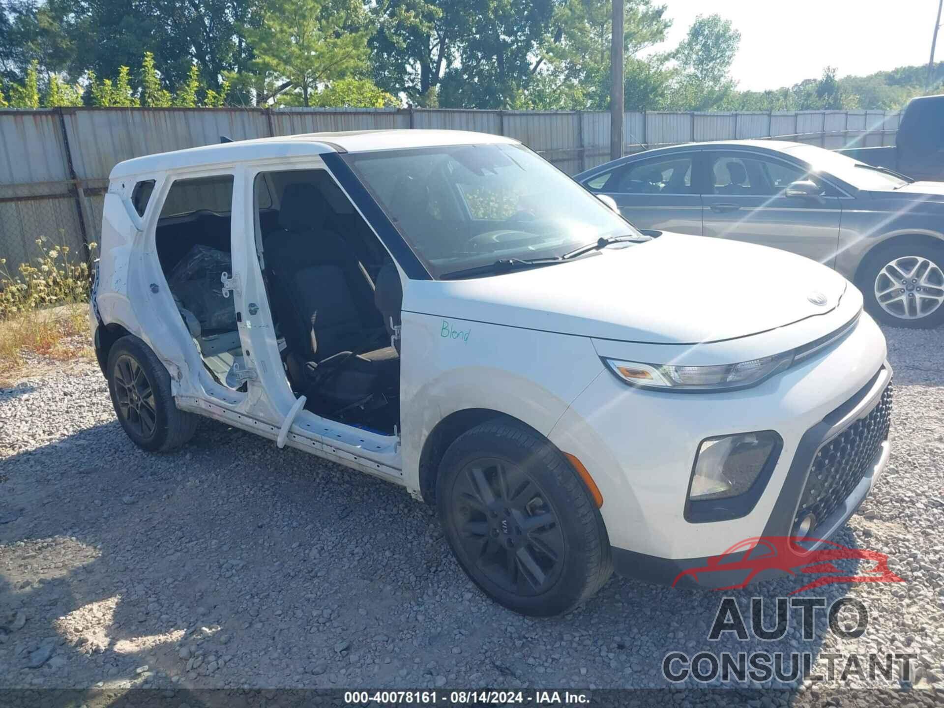 KIA SOUL 2021 - KNDJ33AU1M7782045