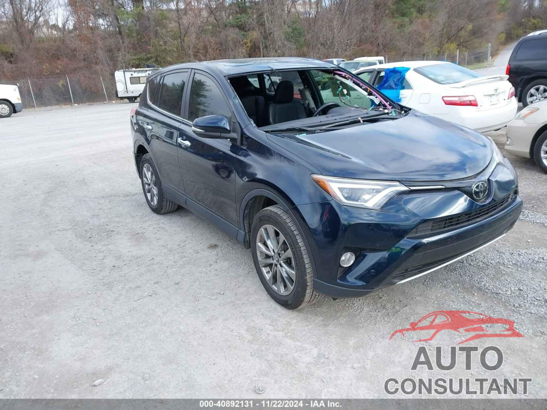 TOYOTA RAV4 2017 - JTMDFREV3HJ704630