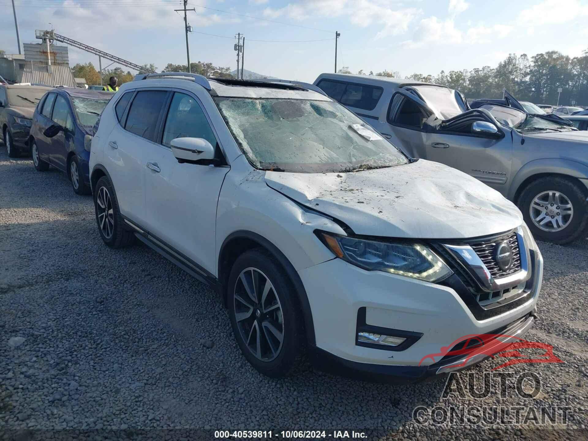 NISSAN ROGUE 2018 - JN8AT2MTXJW467120