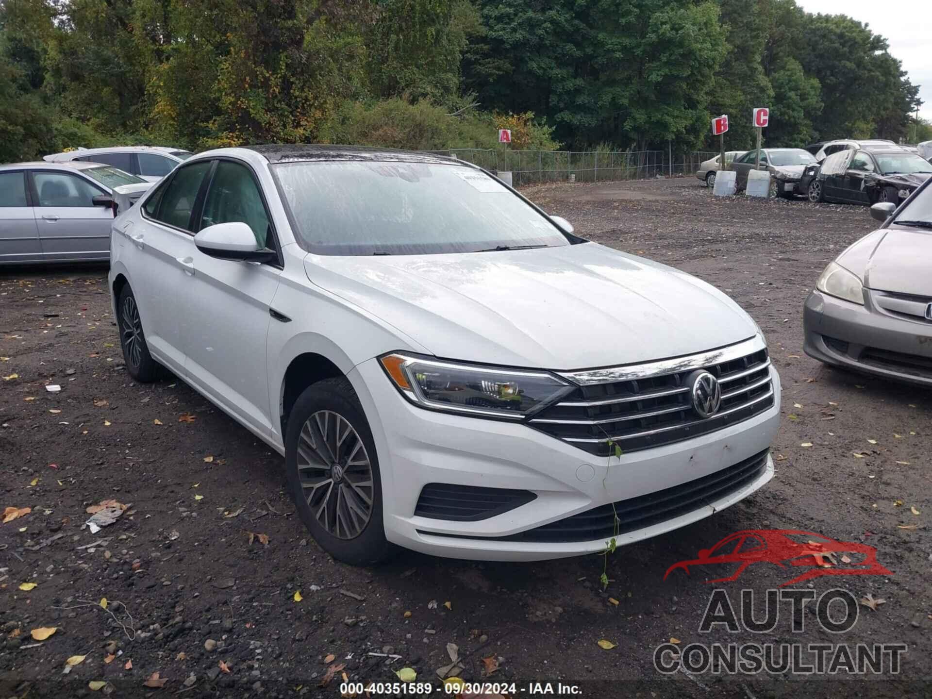 VOLKSWAGEN JETTA 2019 - 3VWE57BU0KM104372