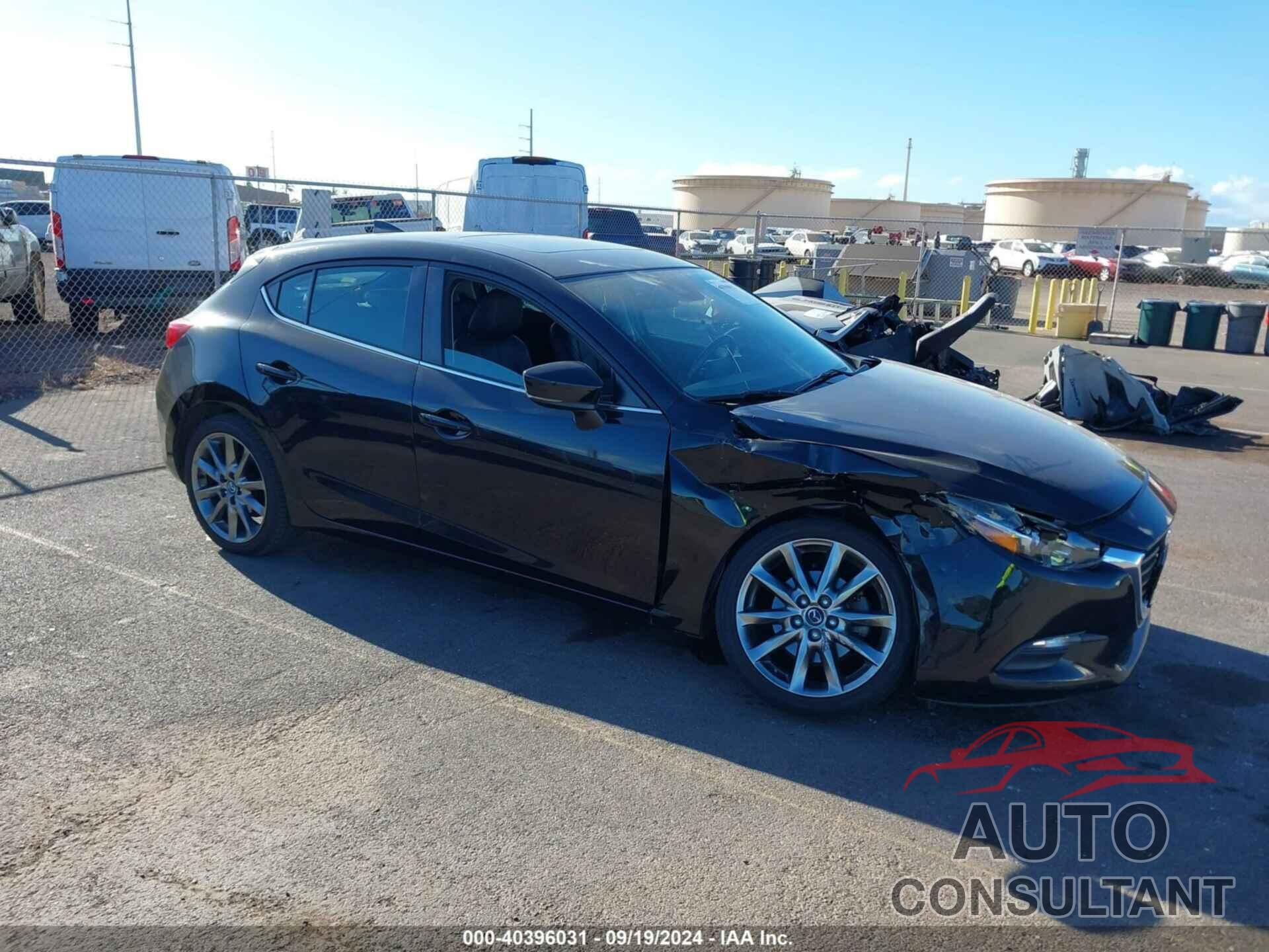 MAZDA MAZDA3 2018 - 3MZBN1L30JM223415