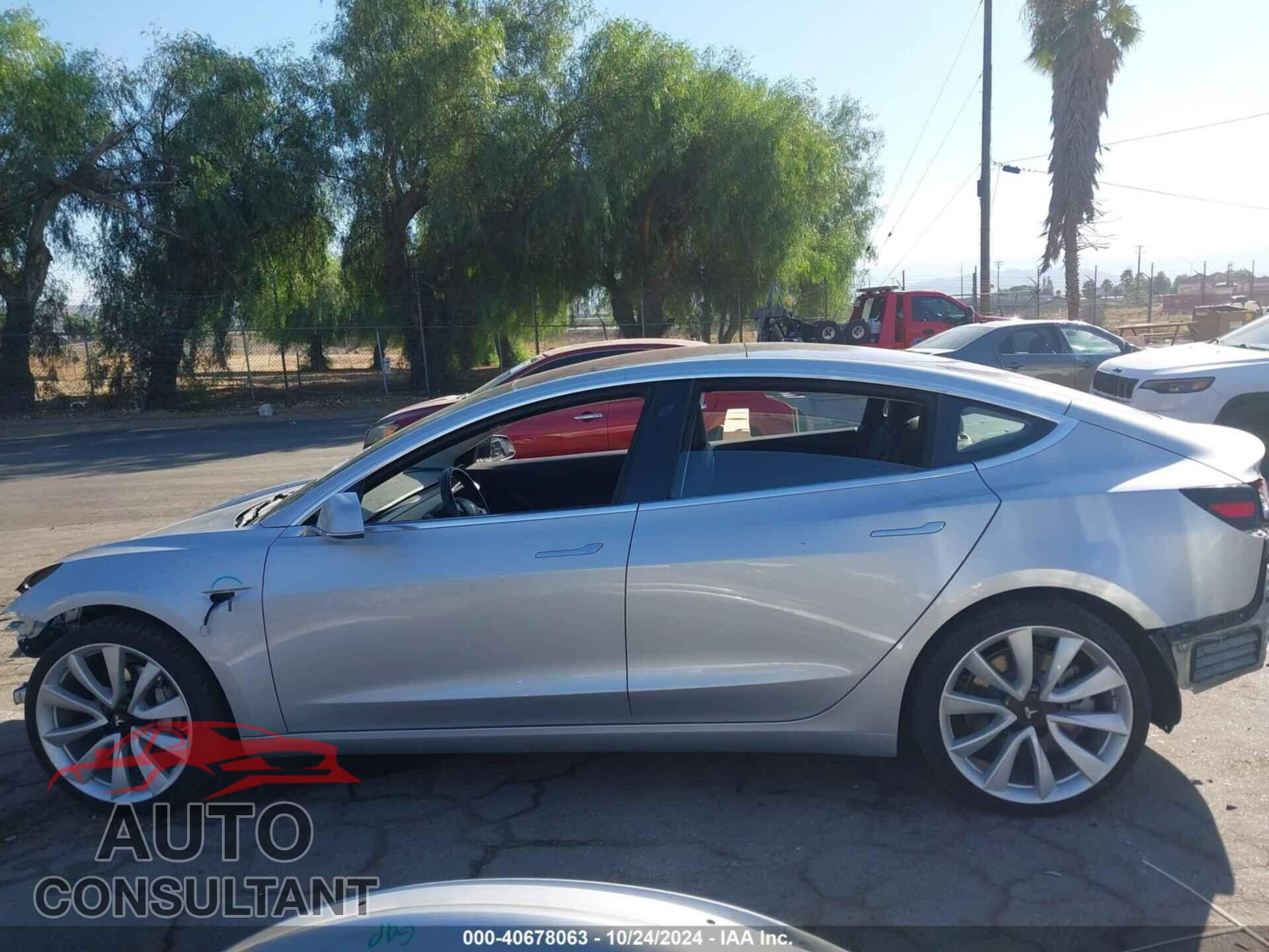 TESLA MODEL 3 2018 - 5YJ3E1EA3JF043773