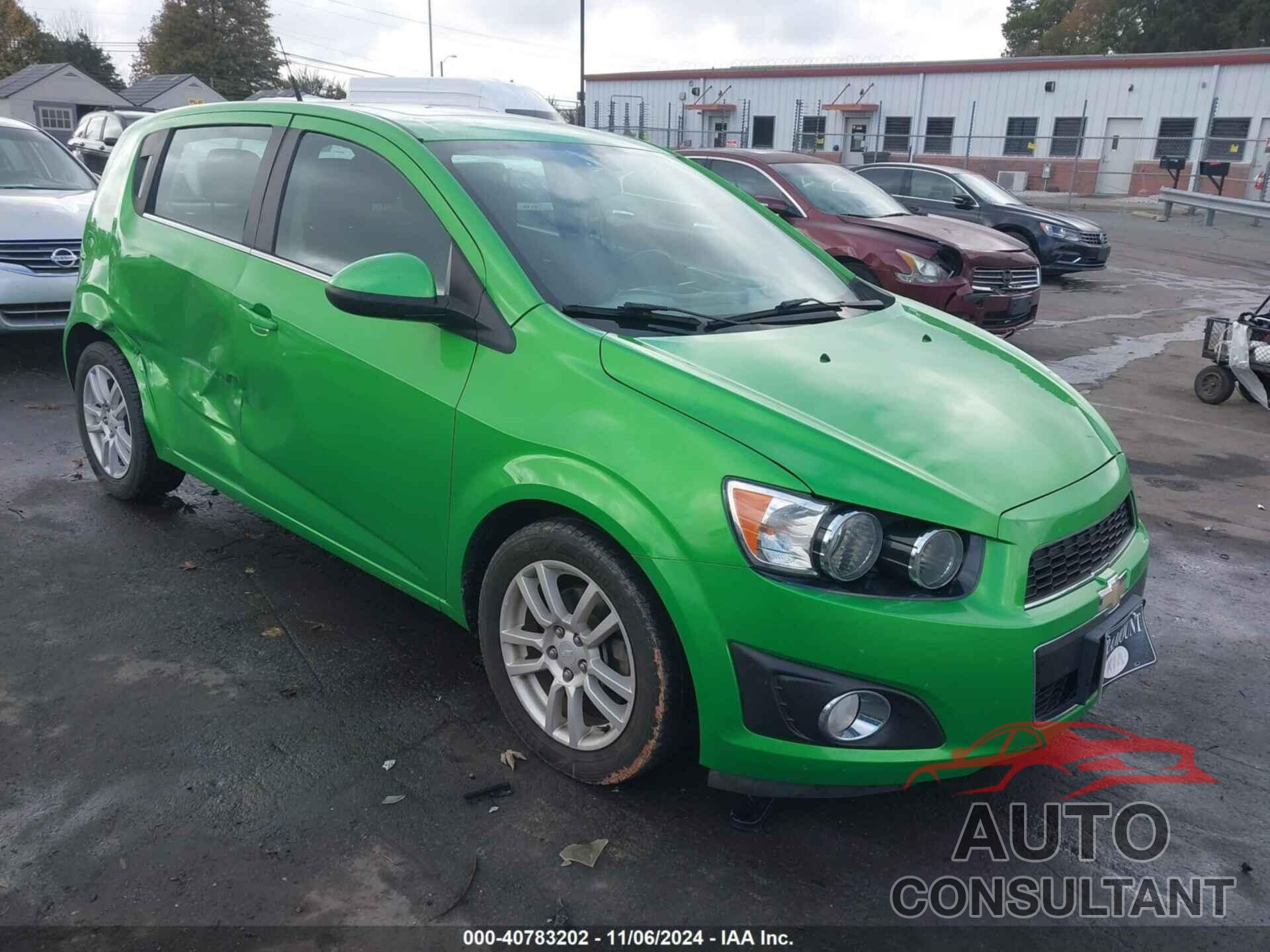 CHEVROLET SONIC 2014 - 1G1JC6SB8E4232397