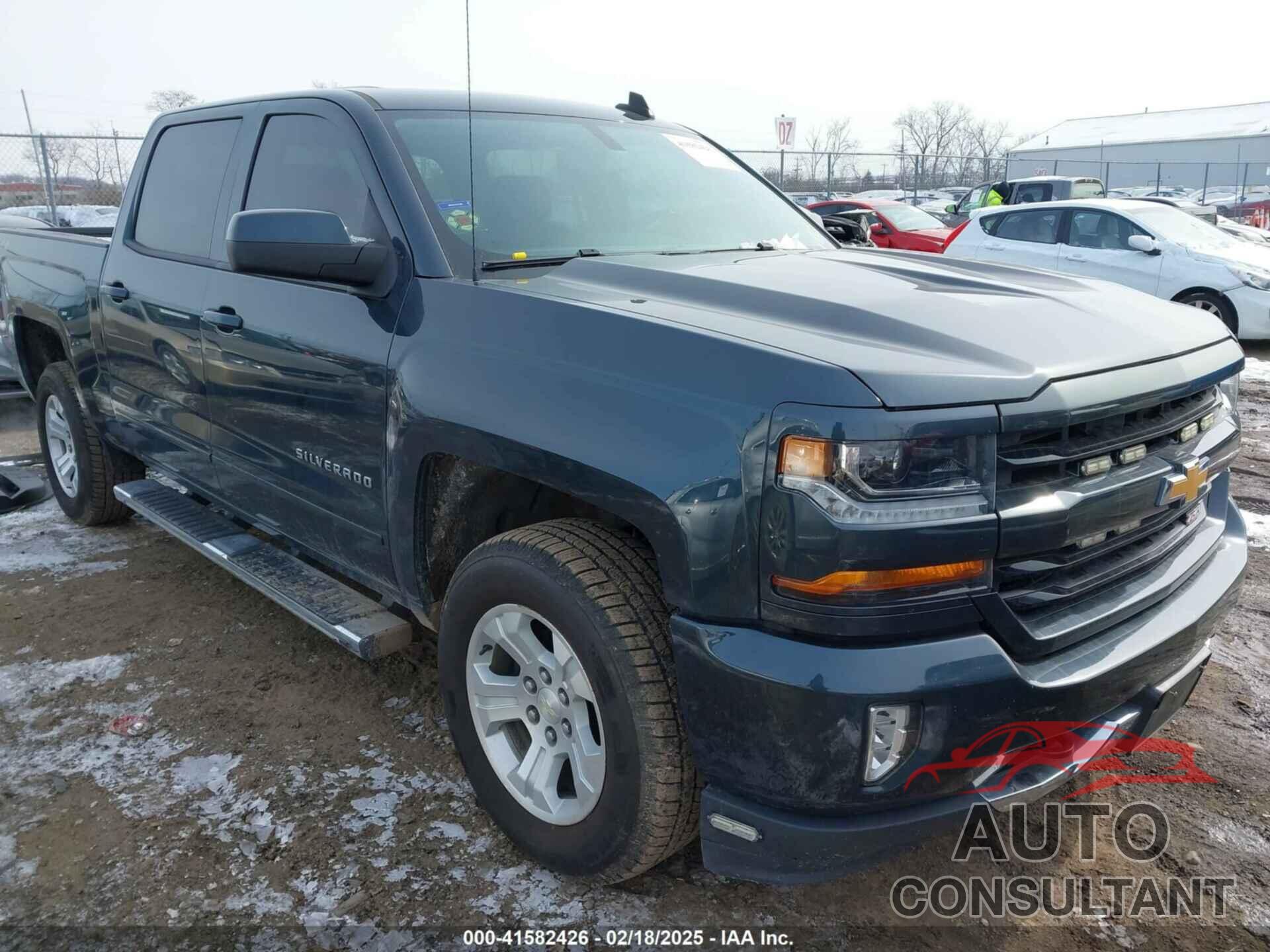 CHEVROLET SILVERADO 1500 2018 - 3GCUKREC3JG454811