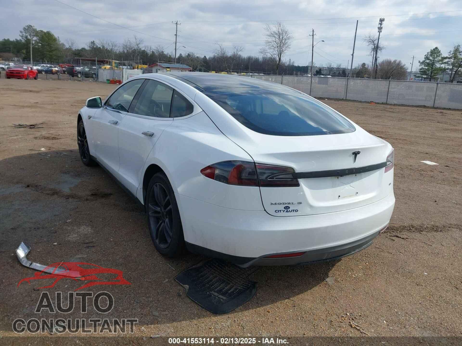 TESLA MODEL S 2014 - 5YJSA1H15EFP50589