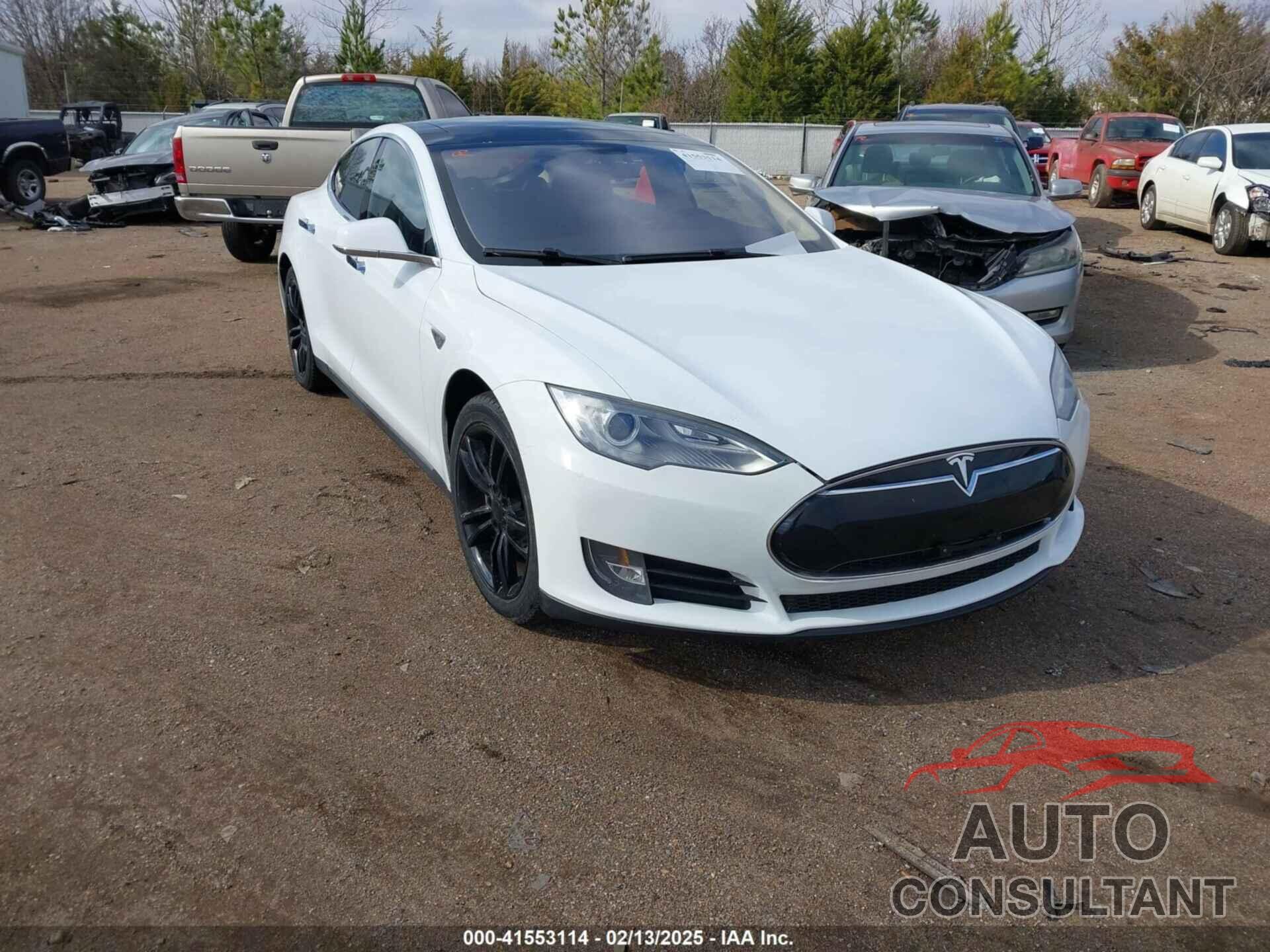 TESLA MODEL S 2014 - 5YJSA1H15EFP50589