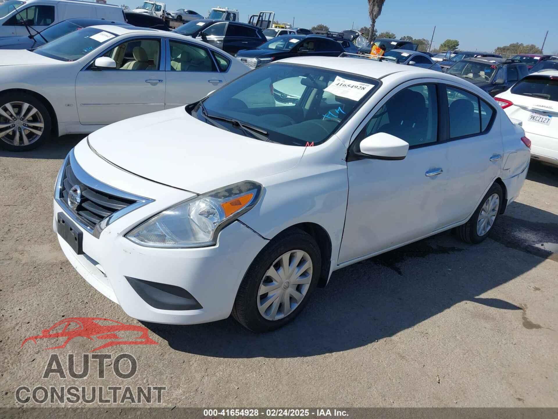 NISSAN VERSA 2015 - 3N1CN7AP1FL931219