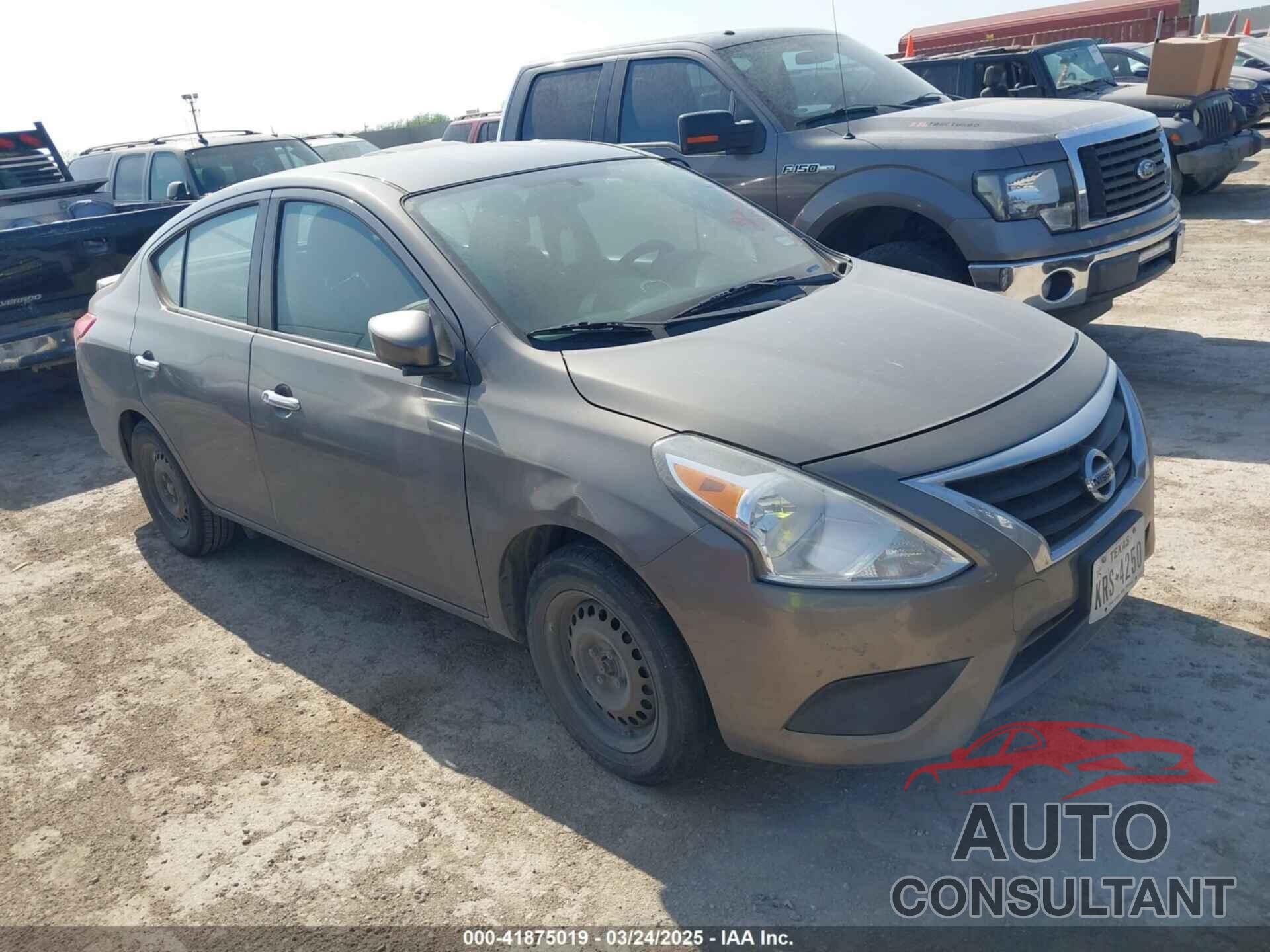 NISSAN VERSA 2017 - 3N1CN7AP4HL806282