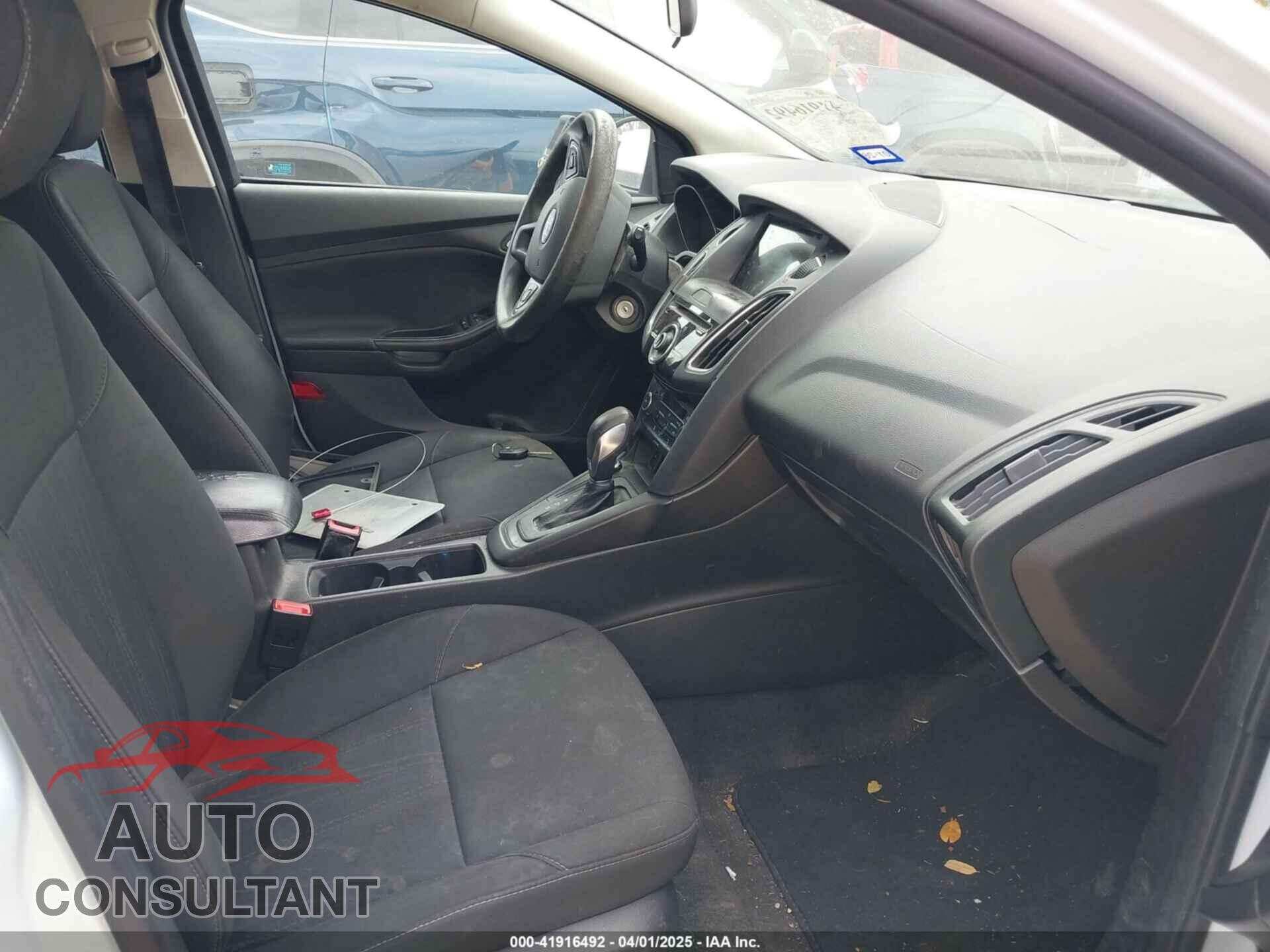 FORD FOCUS 2017 - 1FADP3M24HL342397