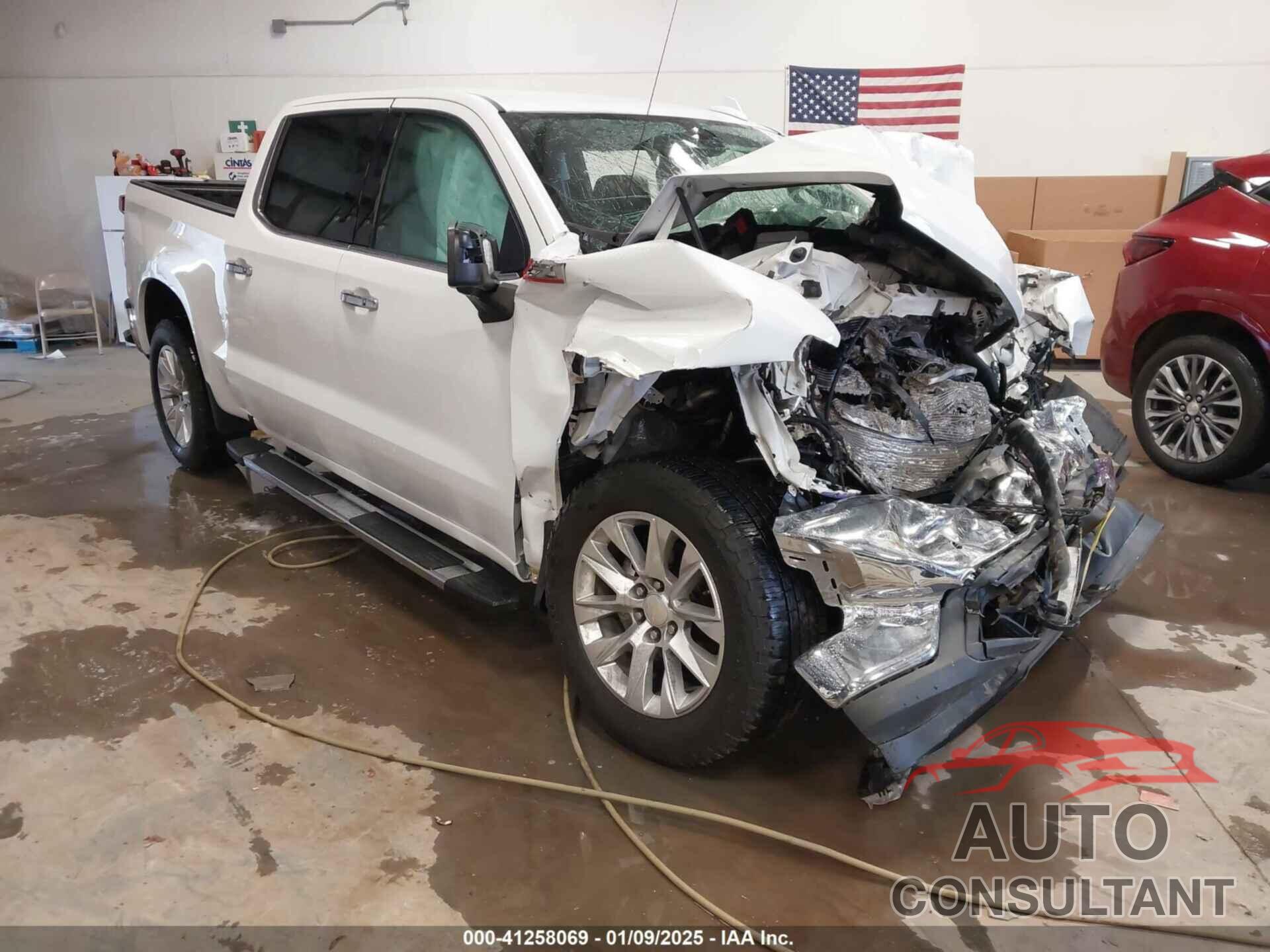CHEVROLET SILVERADO 1500 2019 - 1GCUYGEL4KZ109307