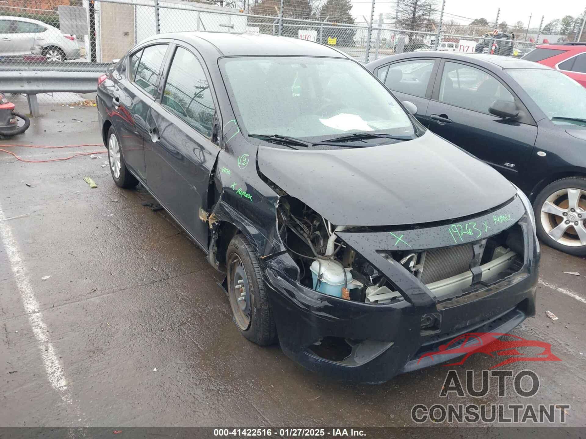 NISSAN VERSA 2019 - 3N1CN7AP5KL821011