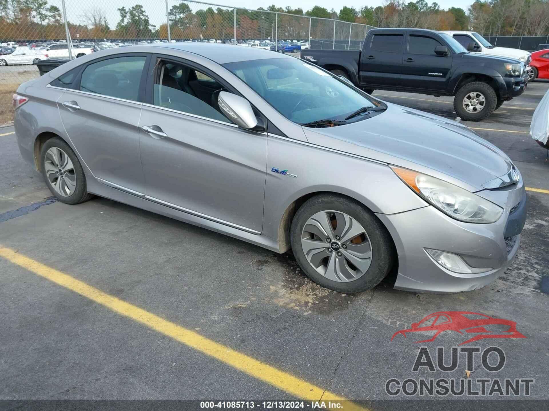 HYUNDAI SONATA HYBRID 2013 - KMHEC4A47DA080608