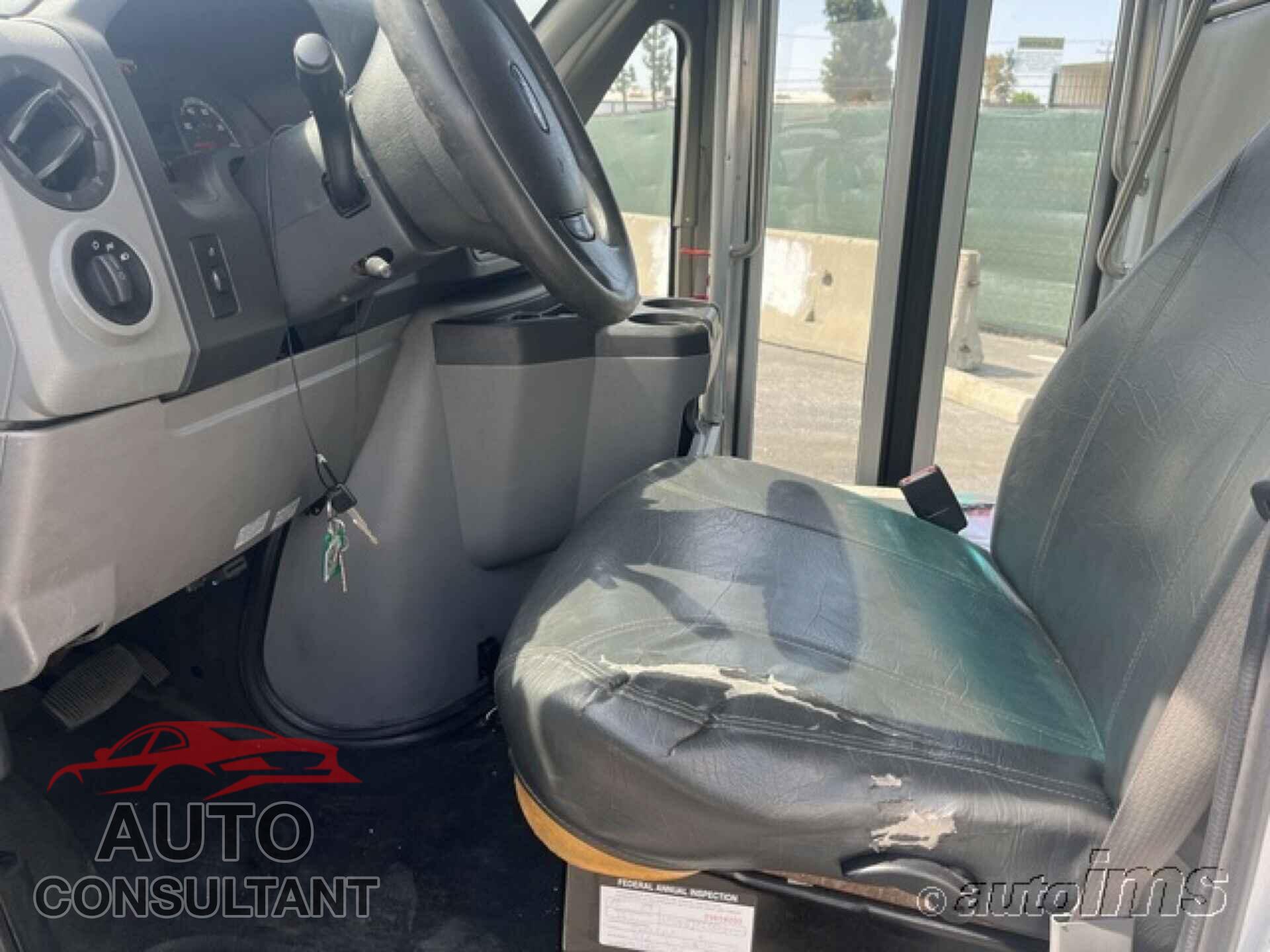 FORD E-350 CUTAWAY 2017 - 1FDEE3F63HDC64401