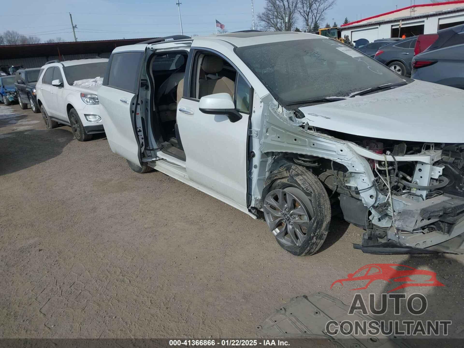 TOYOTA SIENNA 2022 - 5TDYRKEC5NS075076