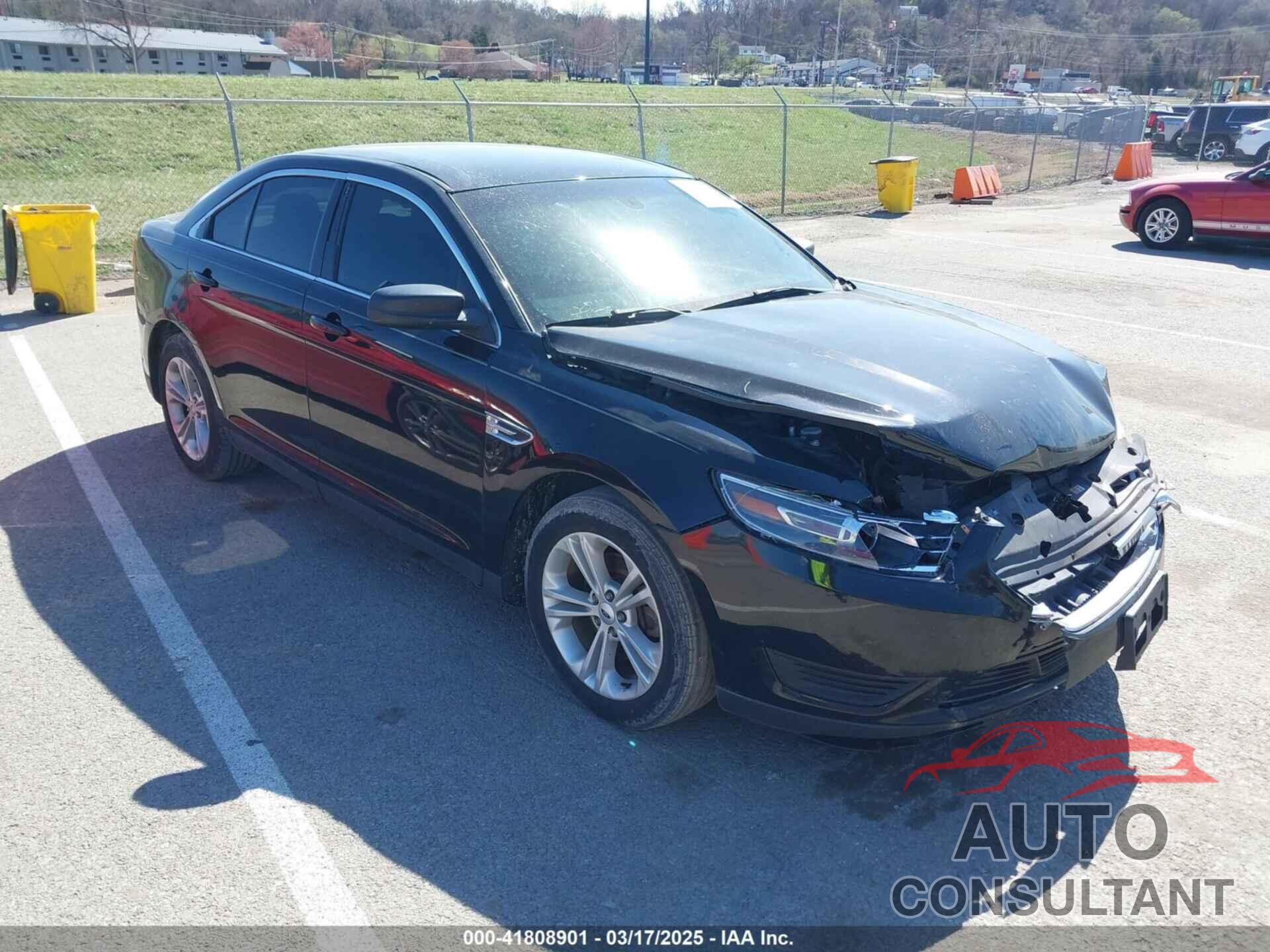 FORD TAURUS 2018 - 1FAHP2D8XJG126939